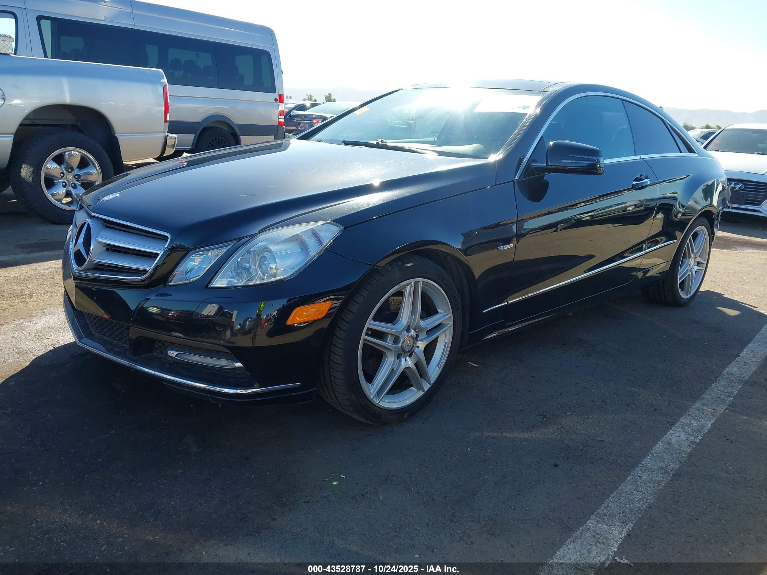MERCEDES-BENZ E image 2