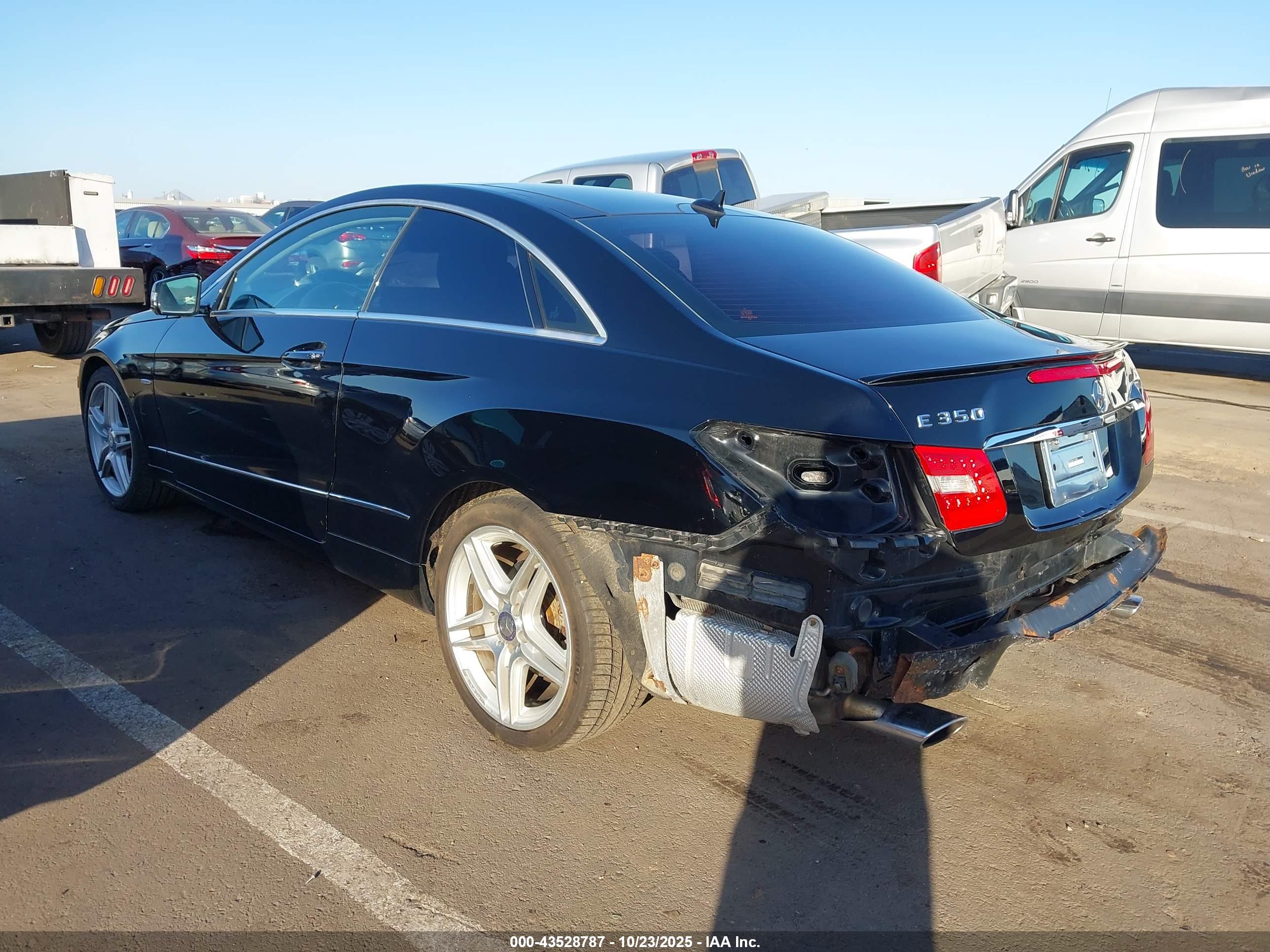 MERCEDES-BENZ E image 3