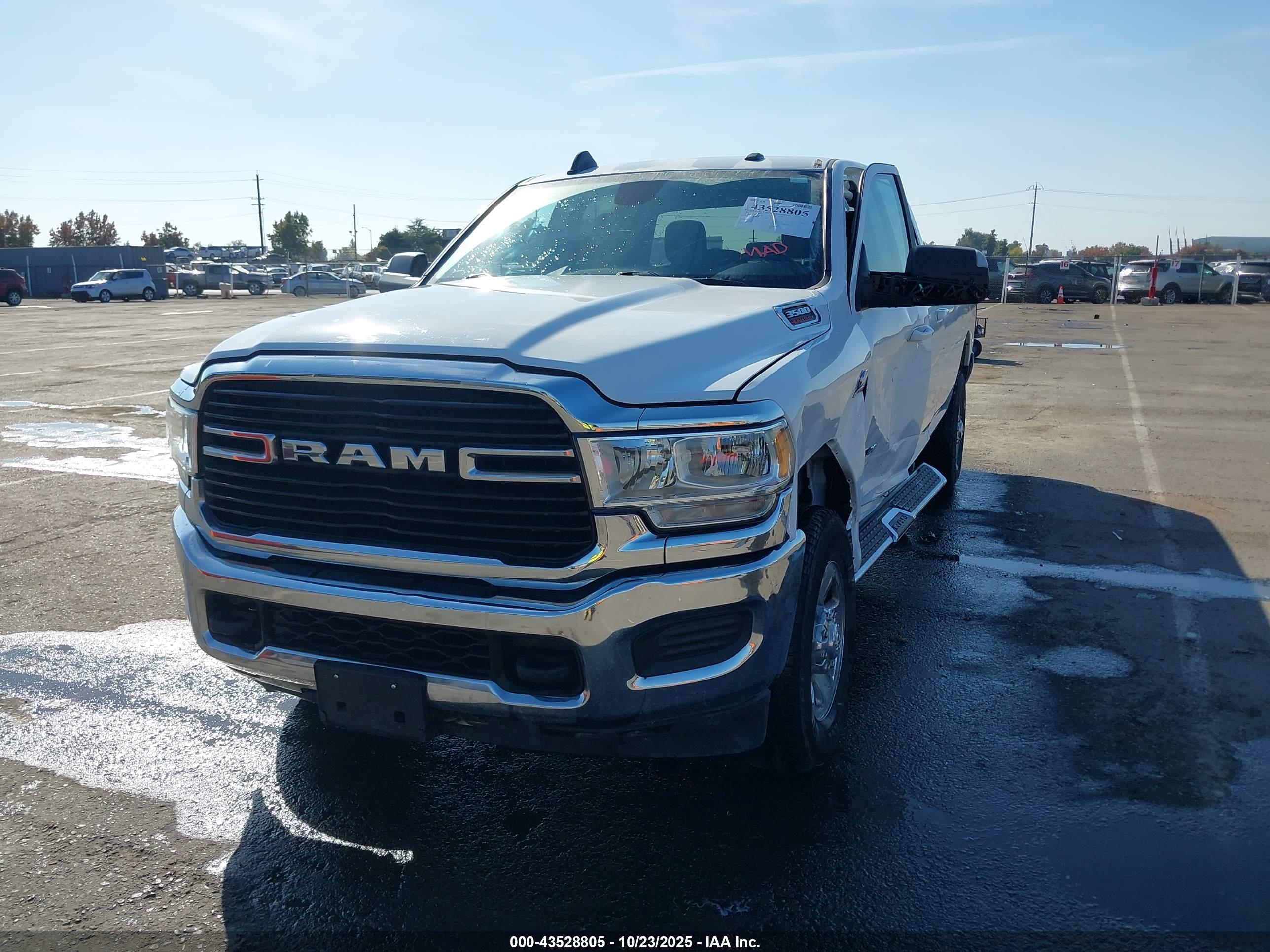 RAM 3500 image 2