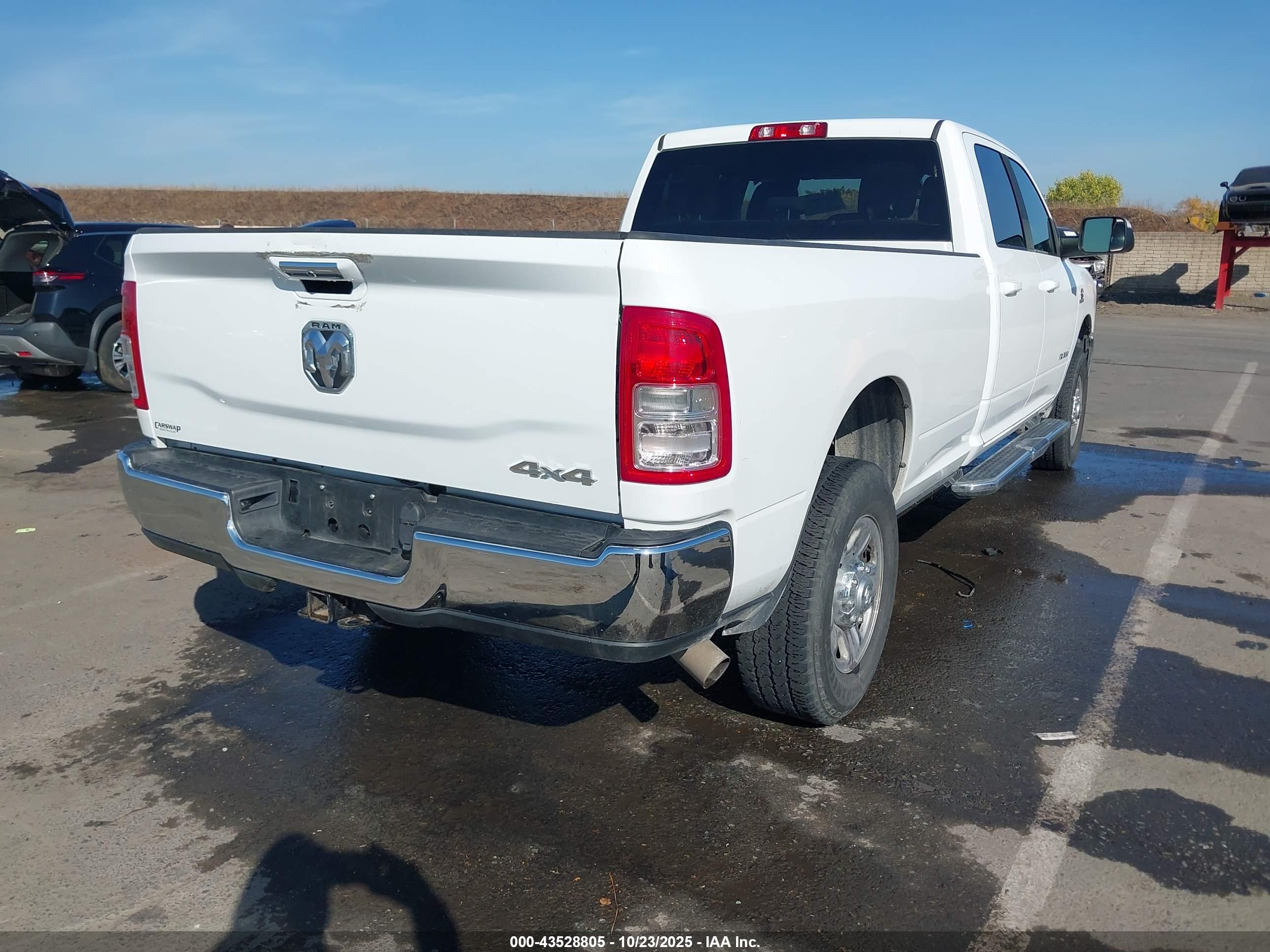 RAM 3500 image 4