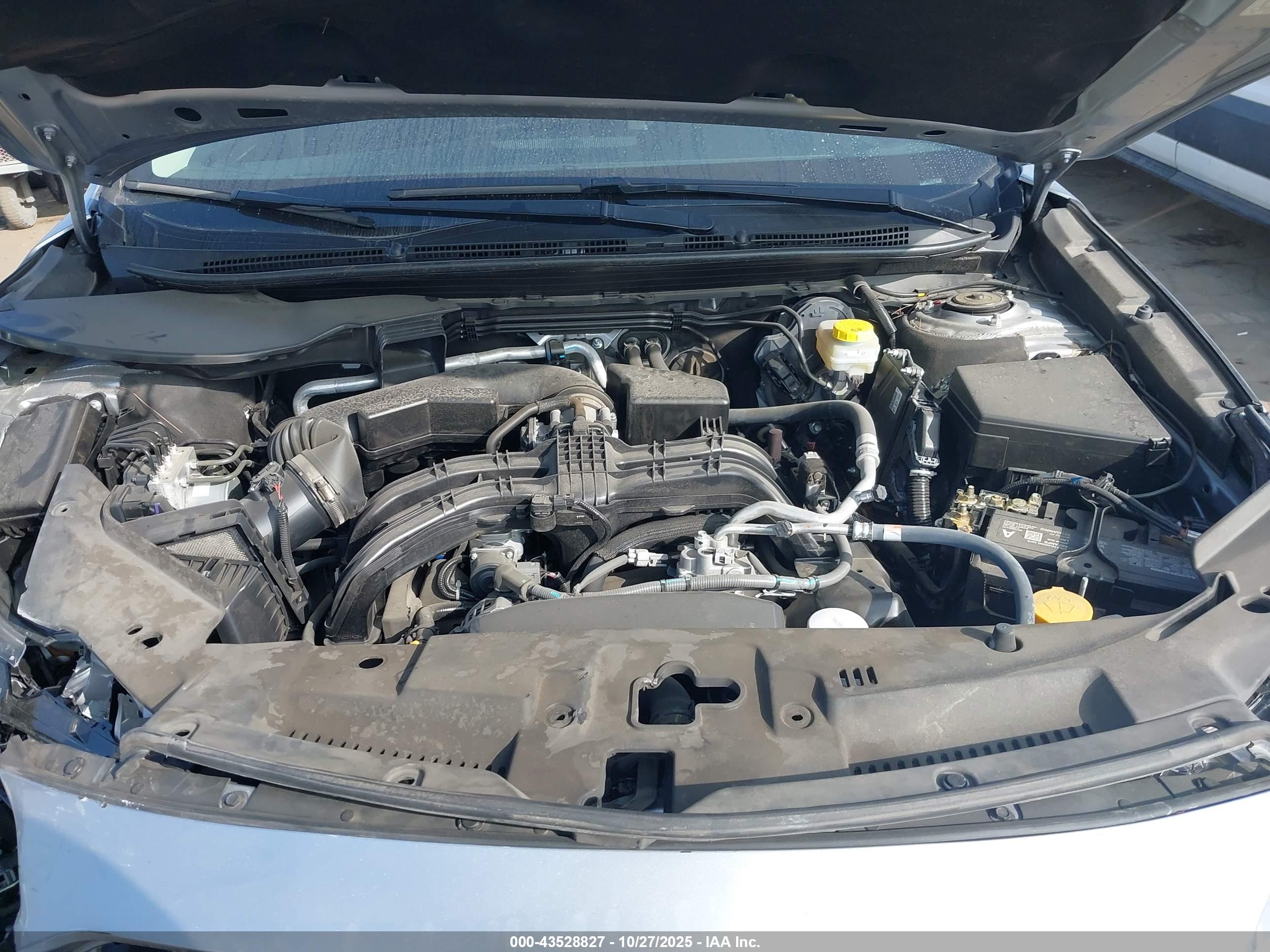 SUBARU OUTBACK image 10