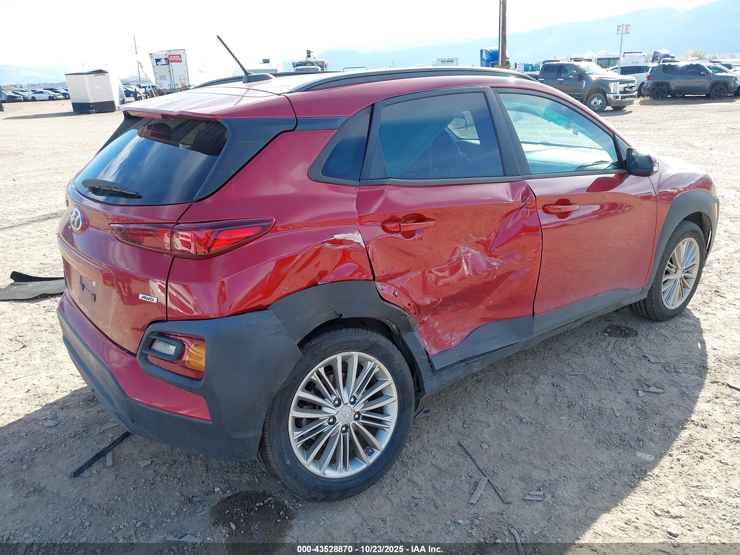 HYUNDAI KONA image 4