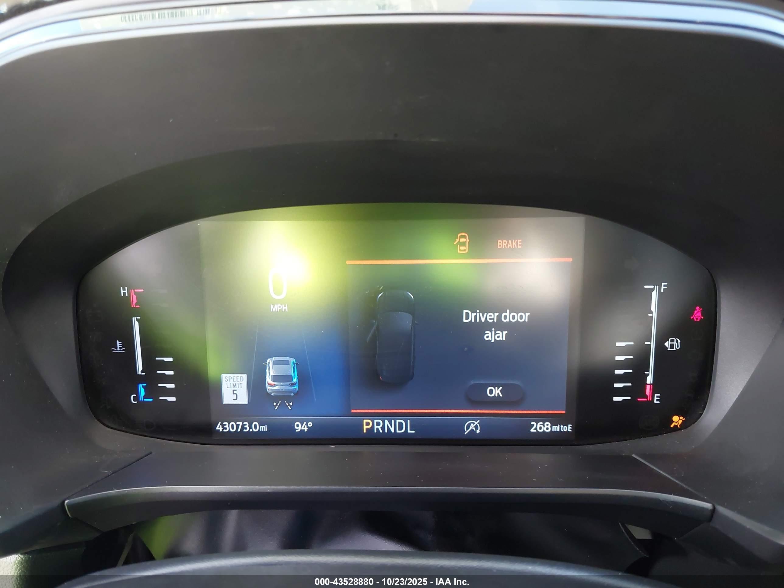 FORD ESCAPE image 7