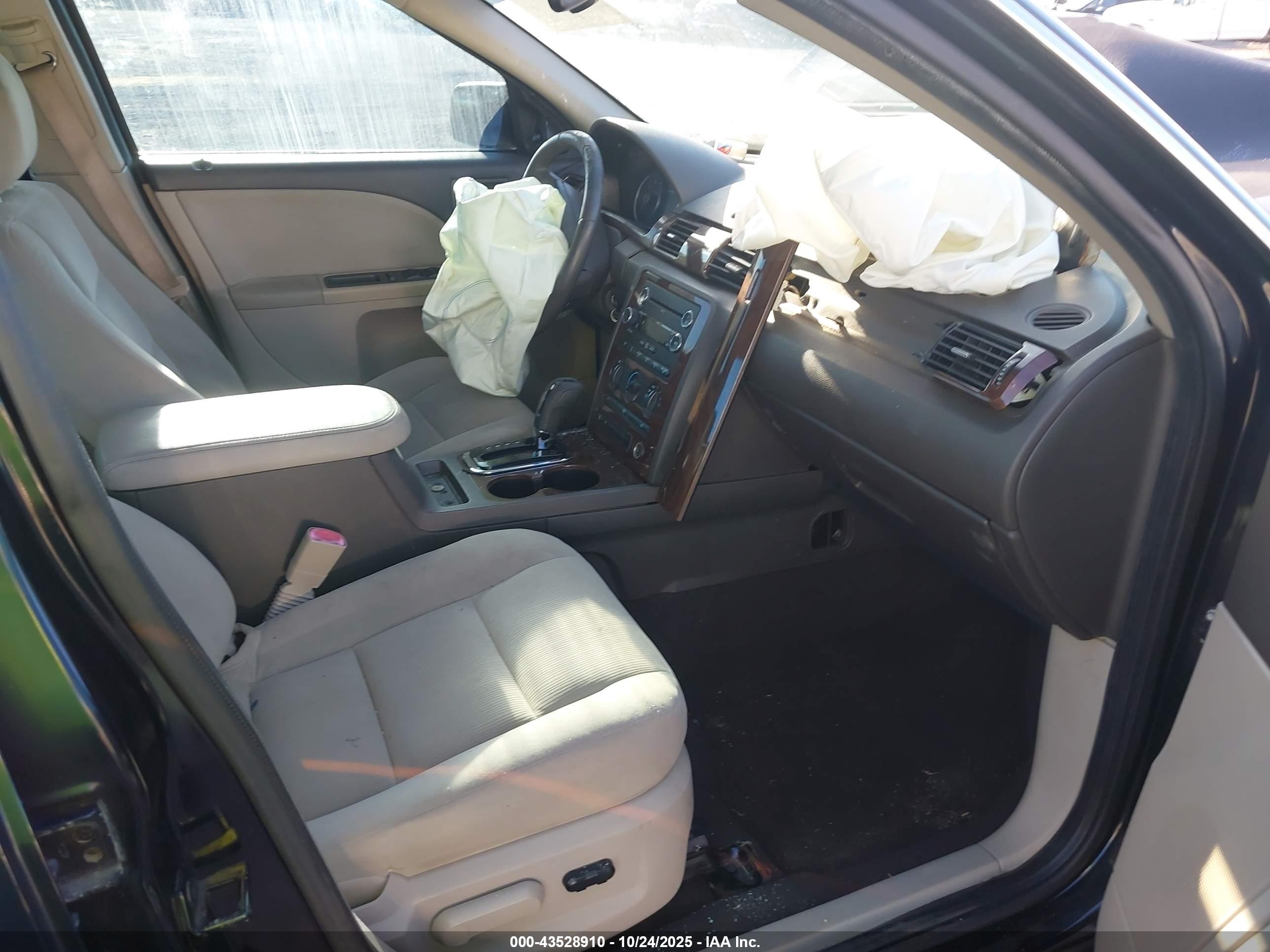 FORD TAURUS image 5