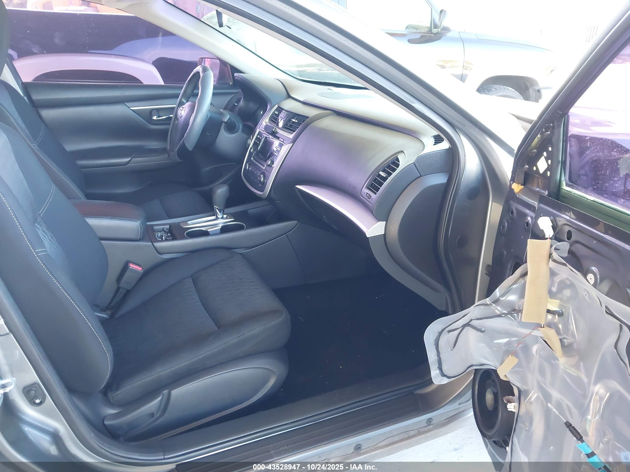 NISSAN ALTIMA image 5