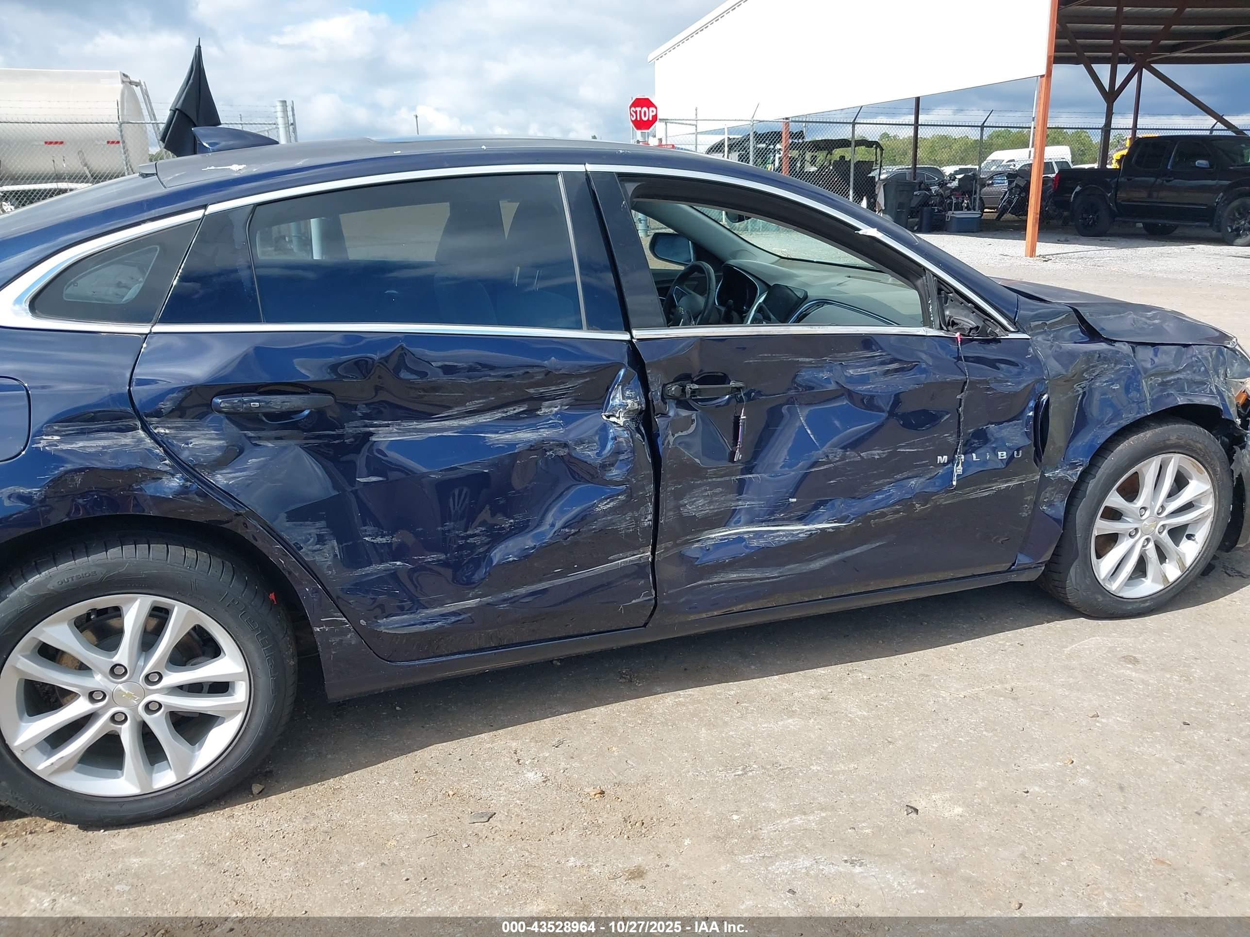CHEVROLET MALIBU image 6