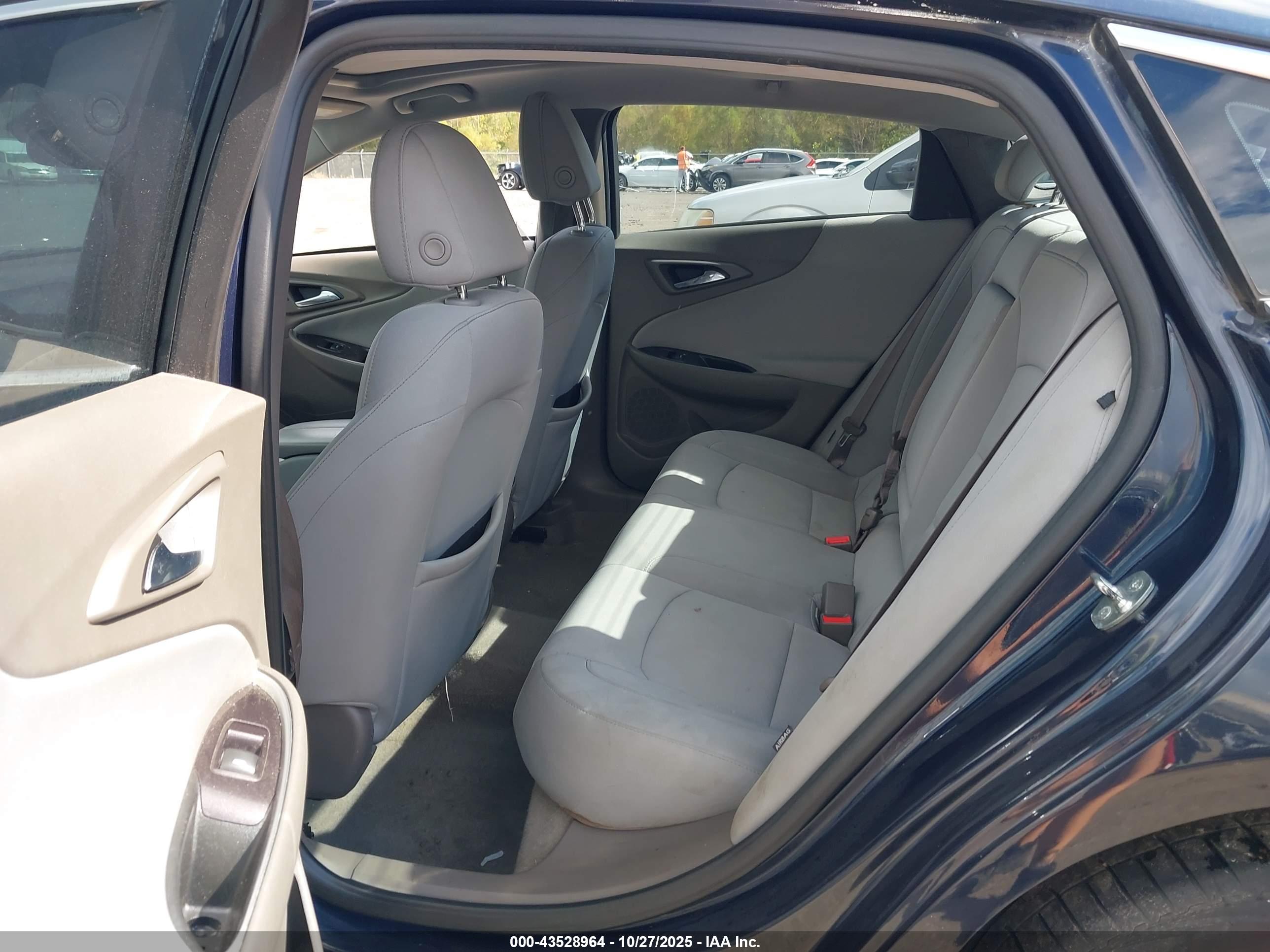 CHEVROLET MALIBU image 8
