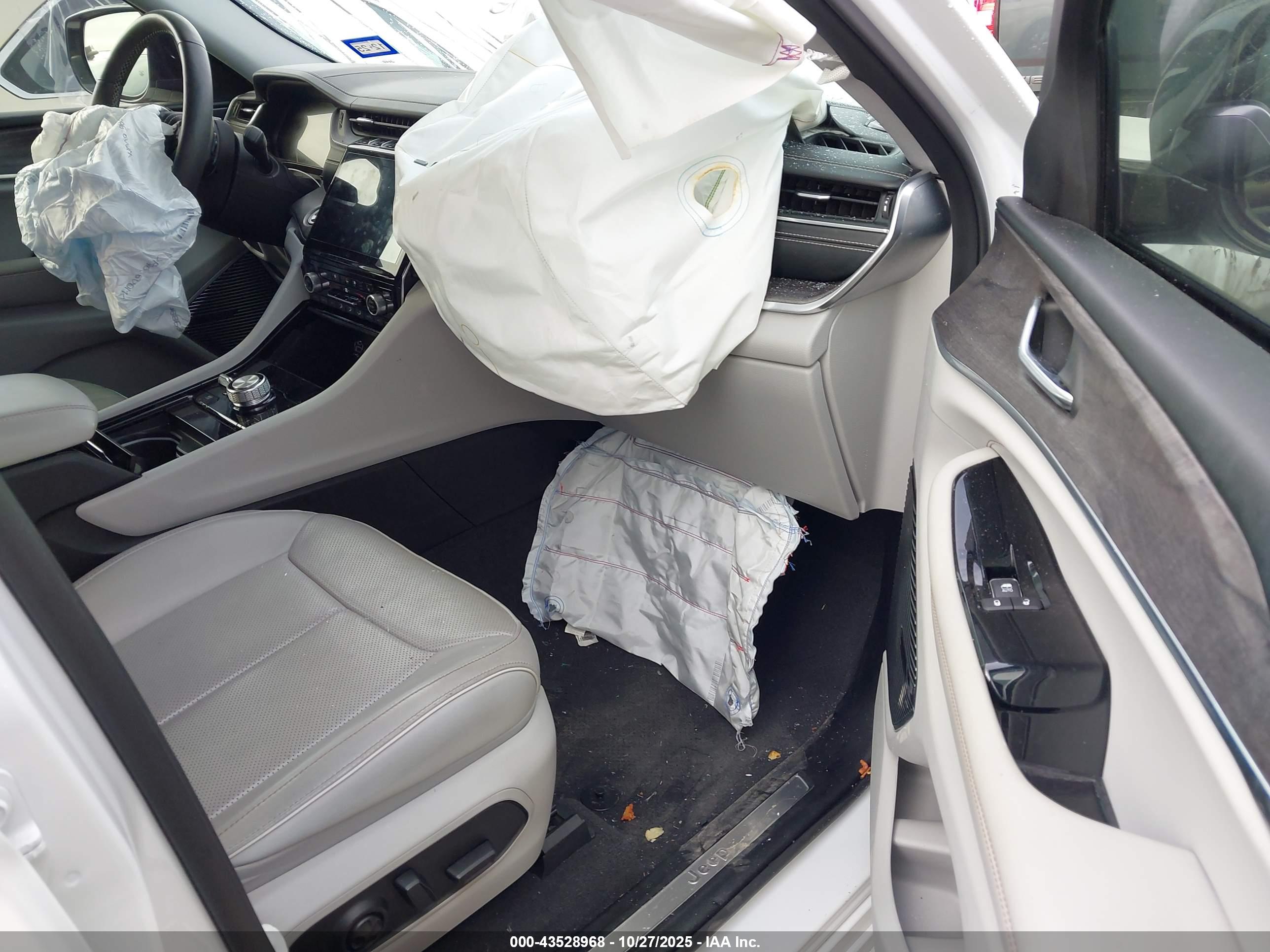 JEEP GRAND image 5