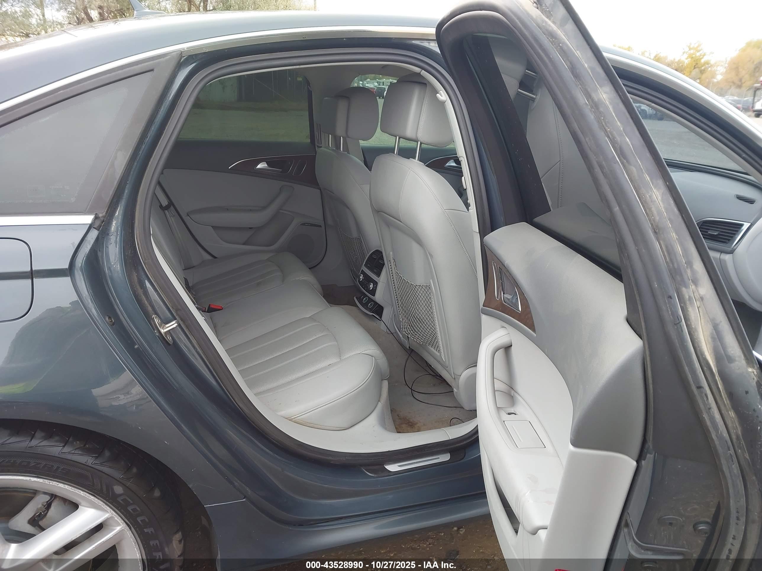 AUDI A6 image 8