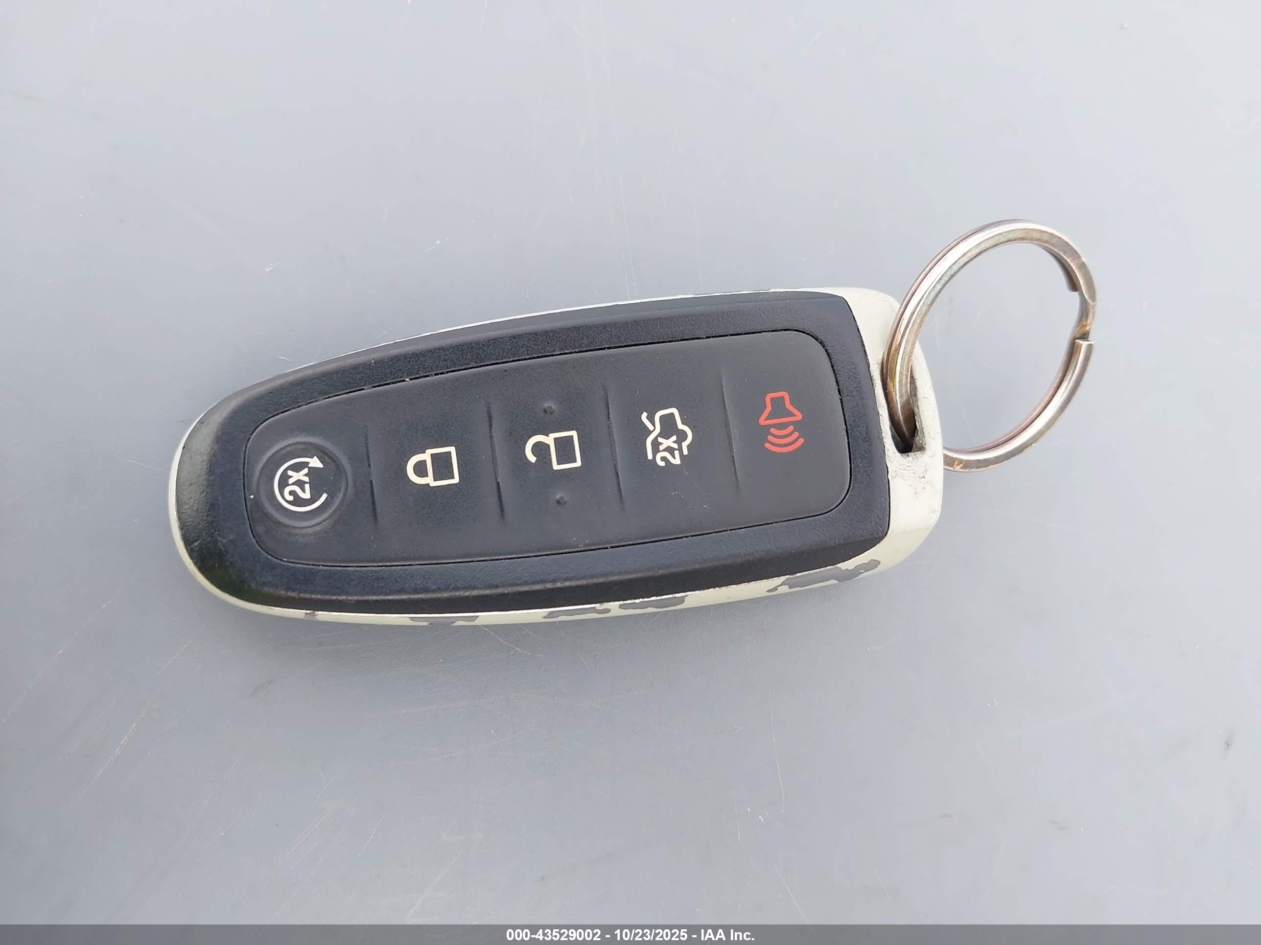 FORD EXPEDITION image 11