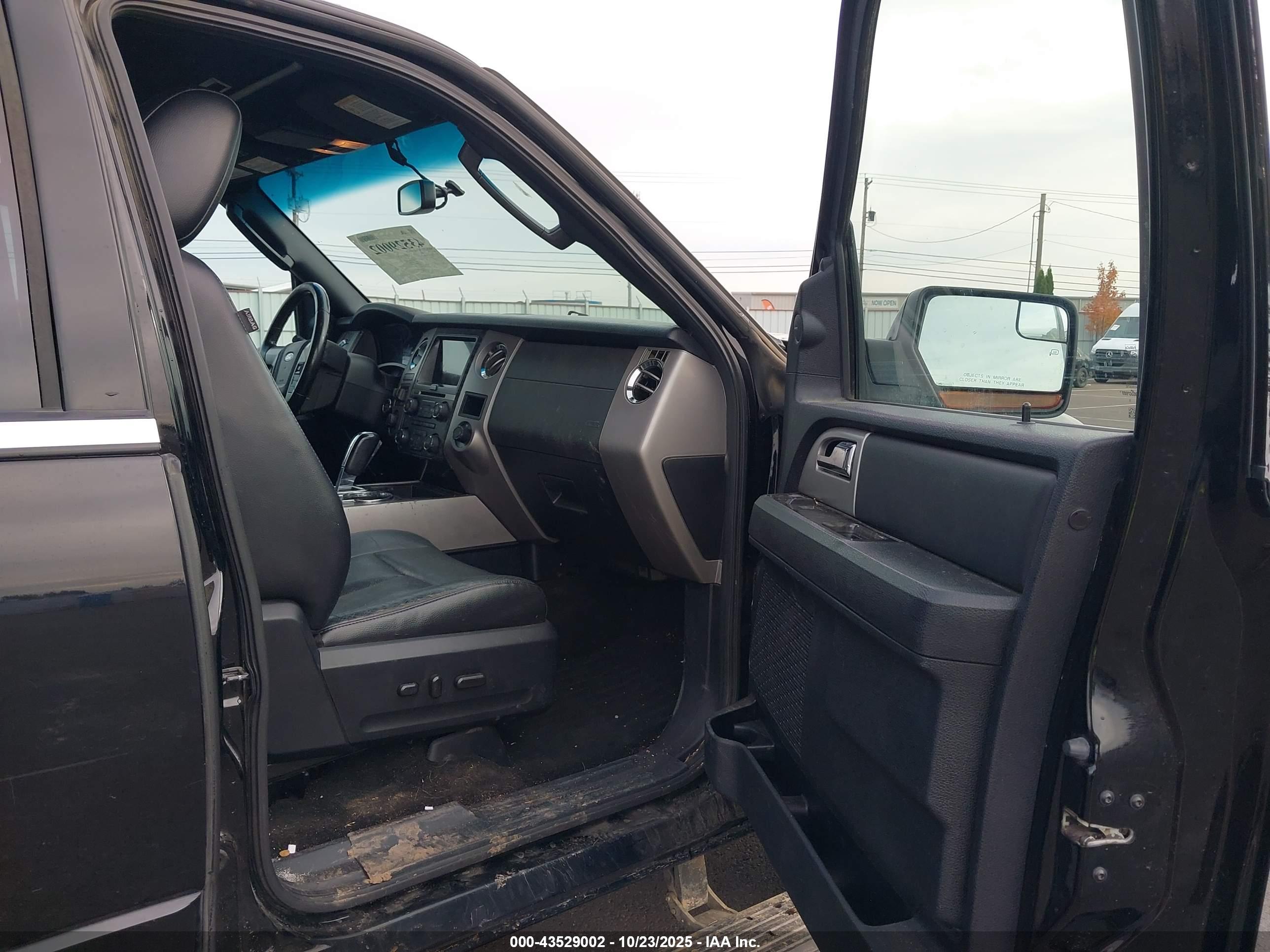 FORD EXPEDITION image 5