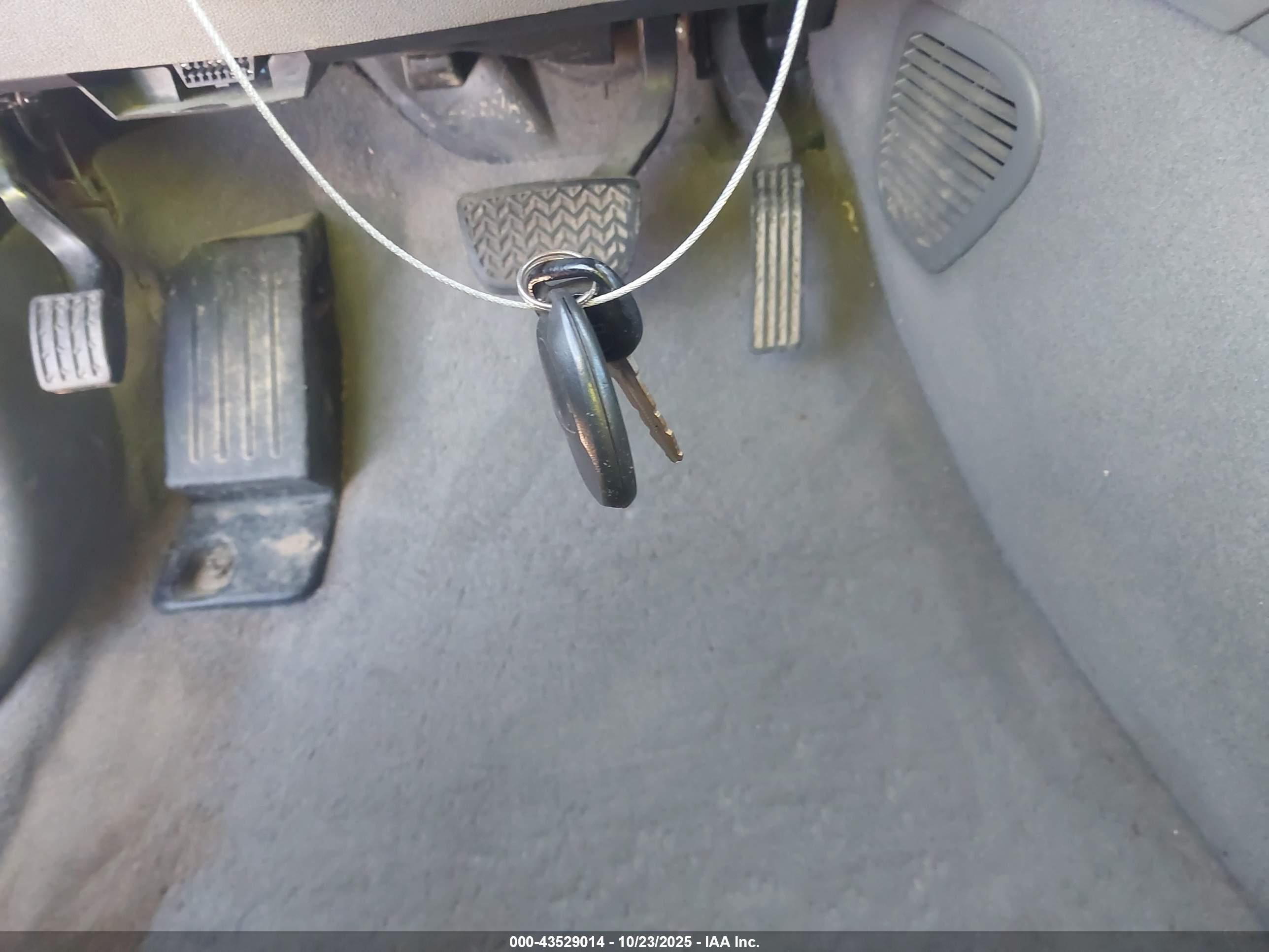 CHEVROLET TRAVERSE image 11