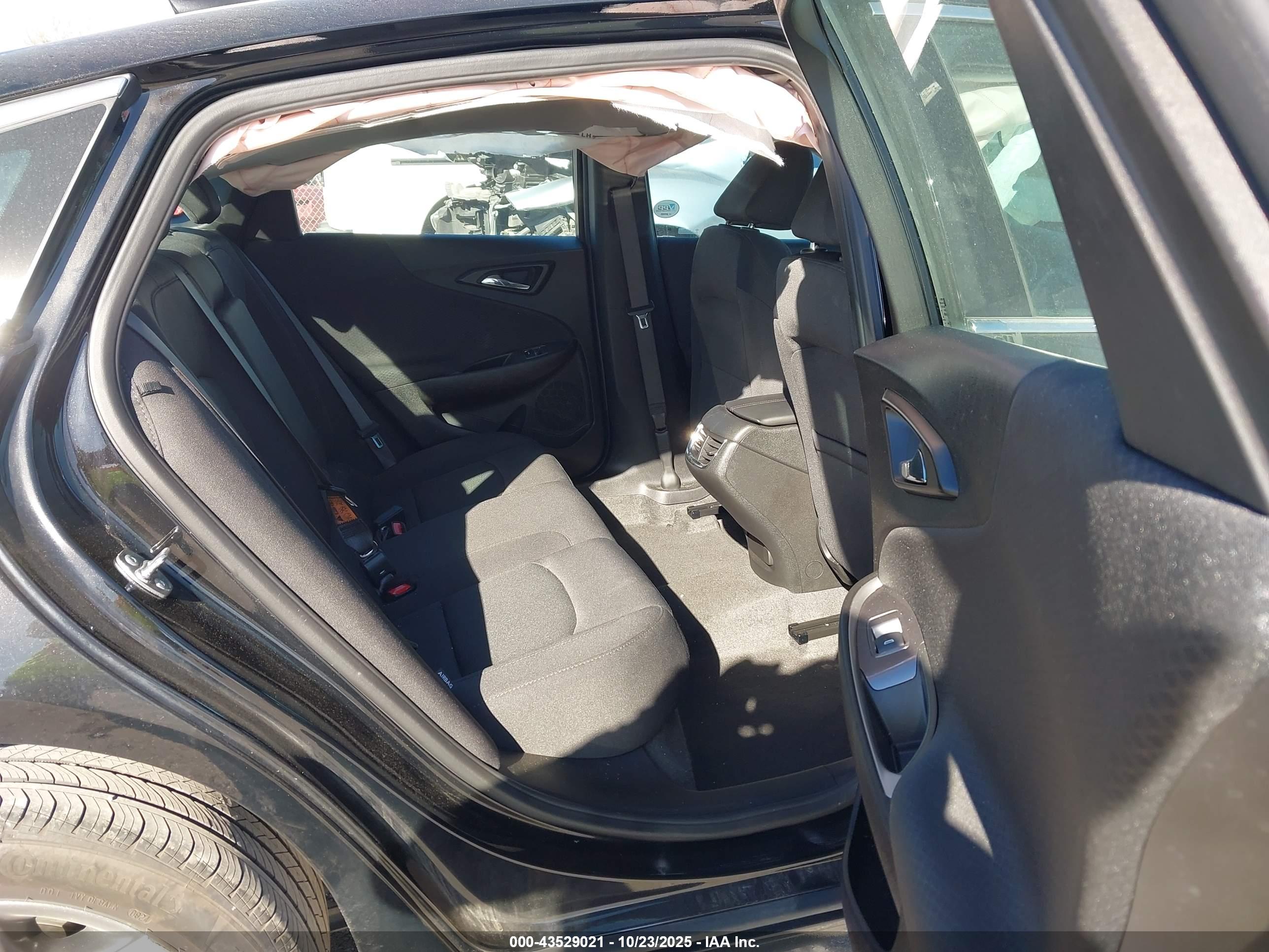 CHEVROLET MALIBU image 8