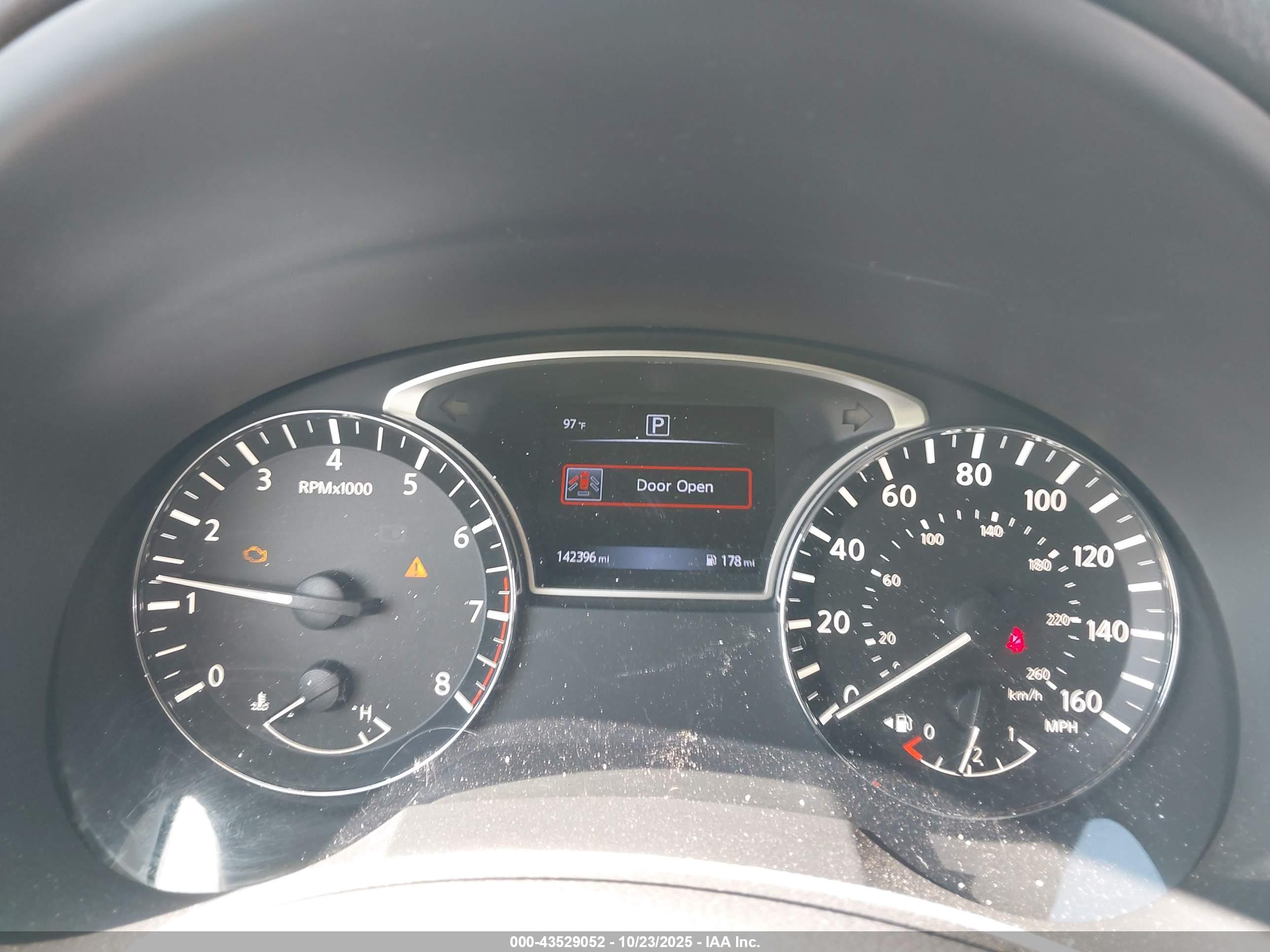 NISSAN ALTIMA image 7