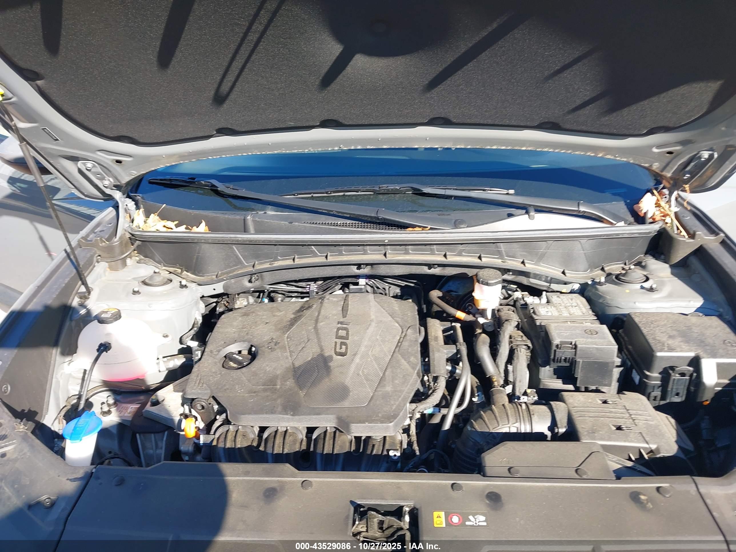 HYUNDAI TUCSON image 10