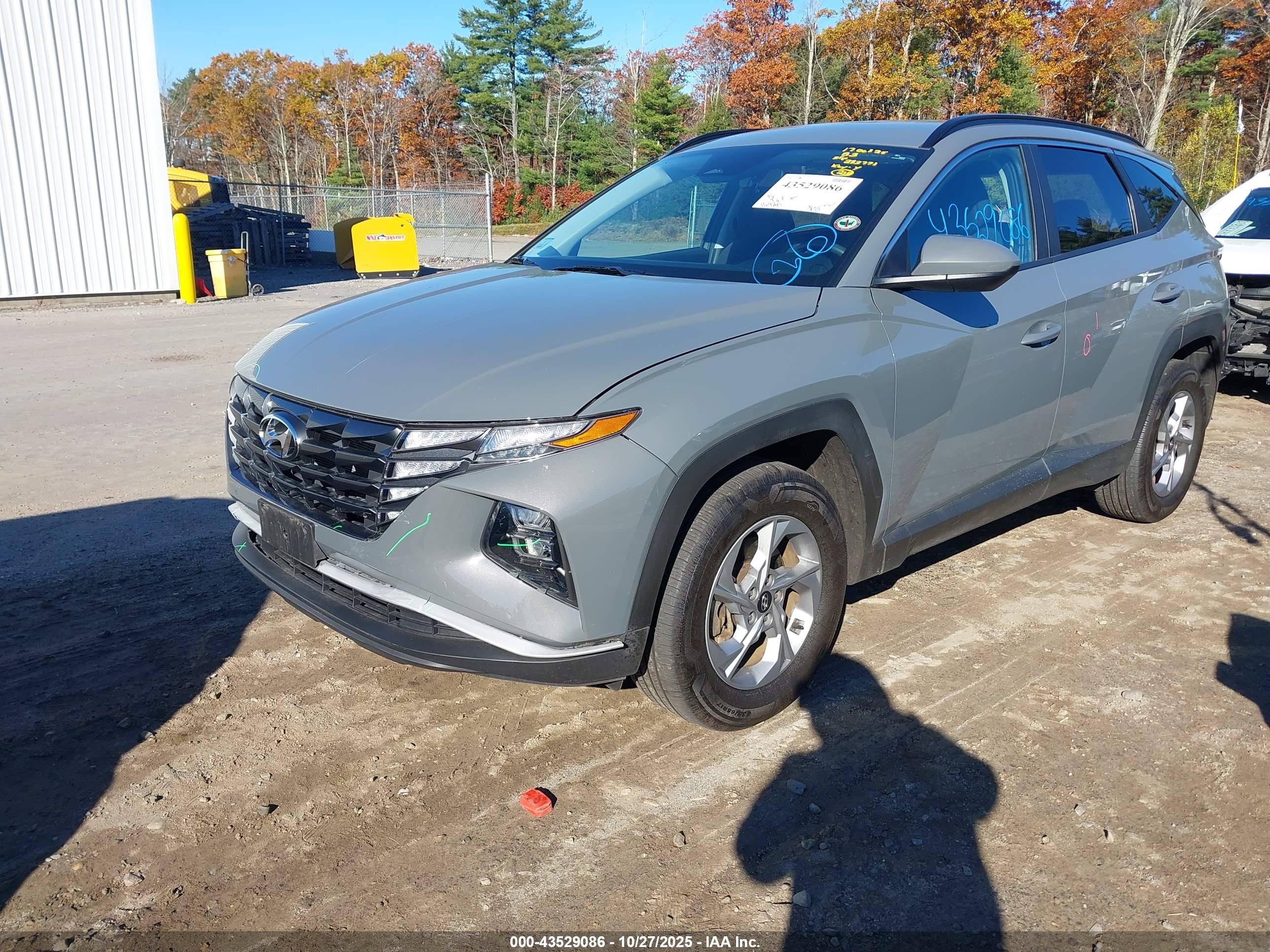 HYUNDAI TUCSON image 2