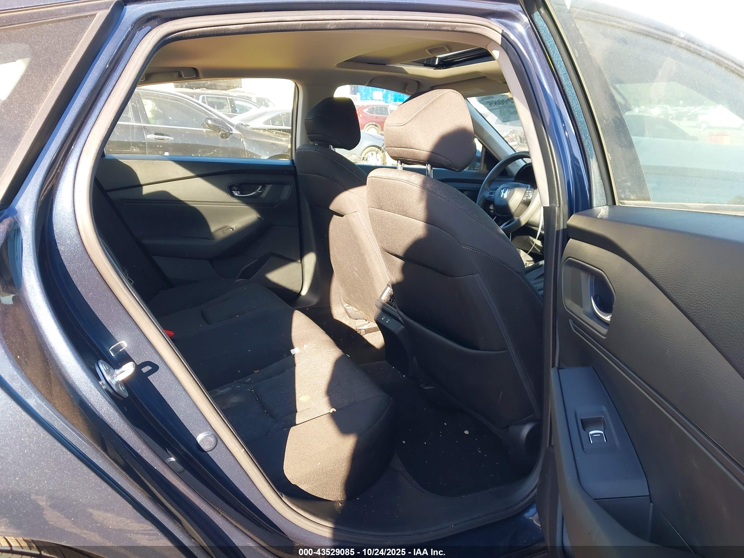HONDA ACCORD image 8