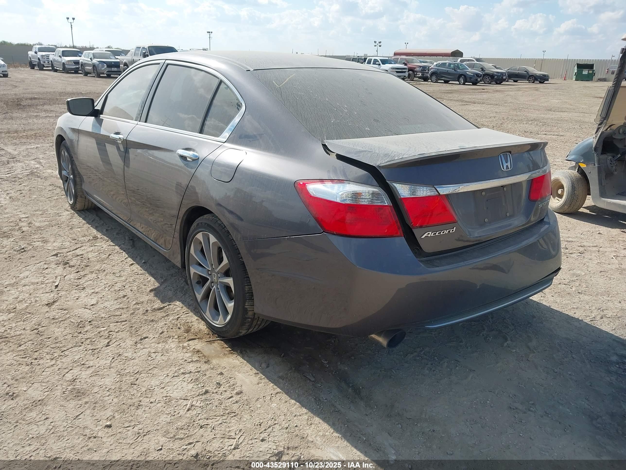 HONDA ACCORD image 3