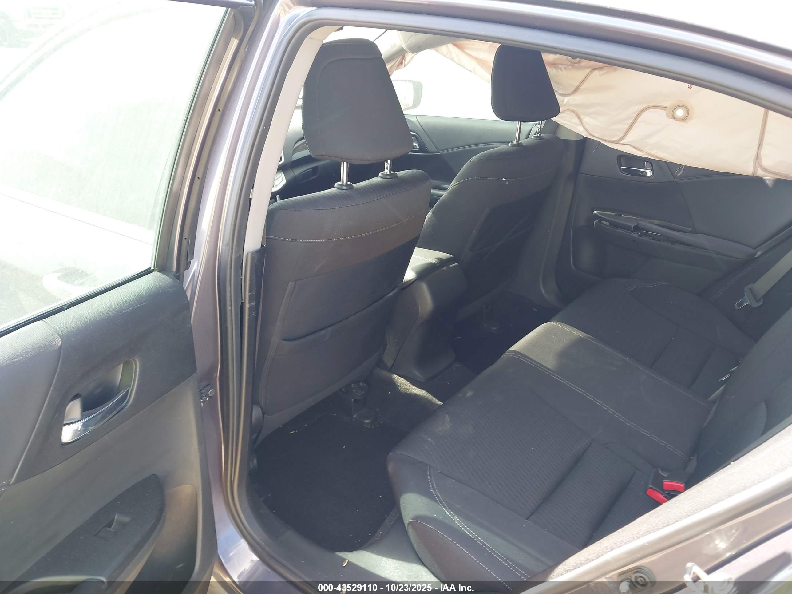 HONDA ACCORD image 8