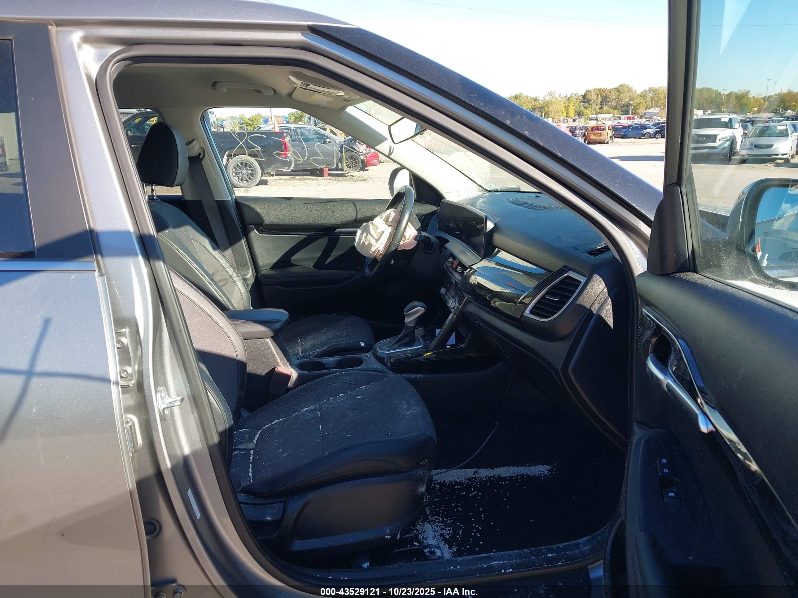 KIA SELTOS image 5