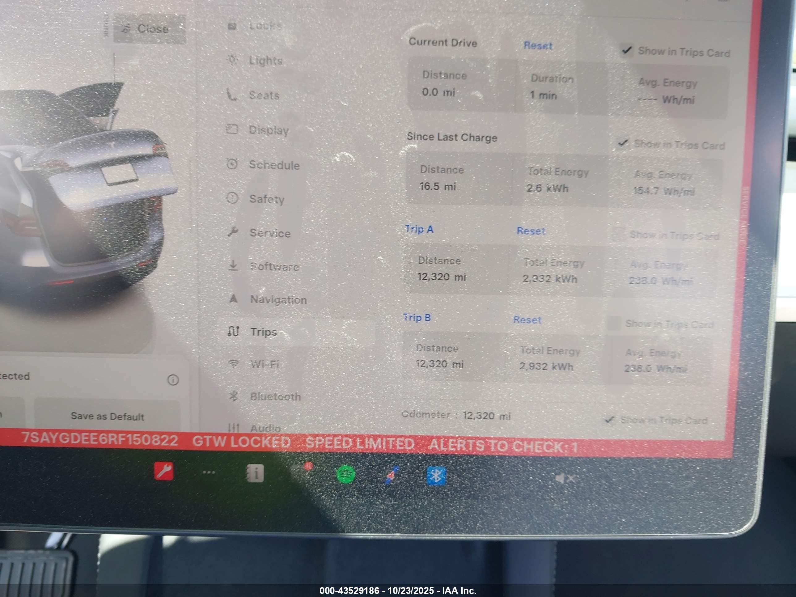 TESLA MODEL image 7