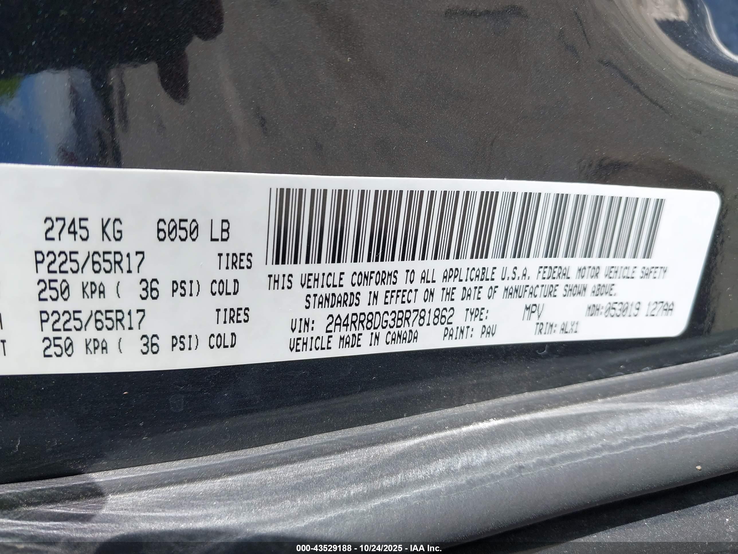 CHRYSLER TOWN image 9