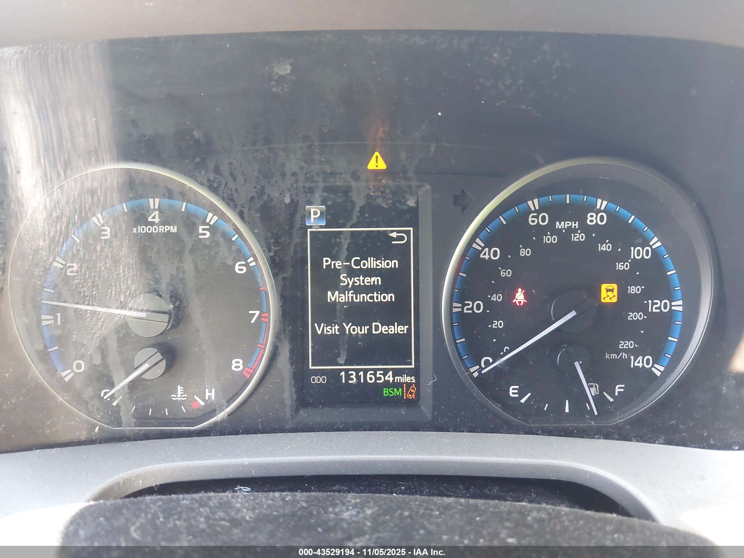 TOYOTA RAV4 image 7