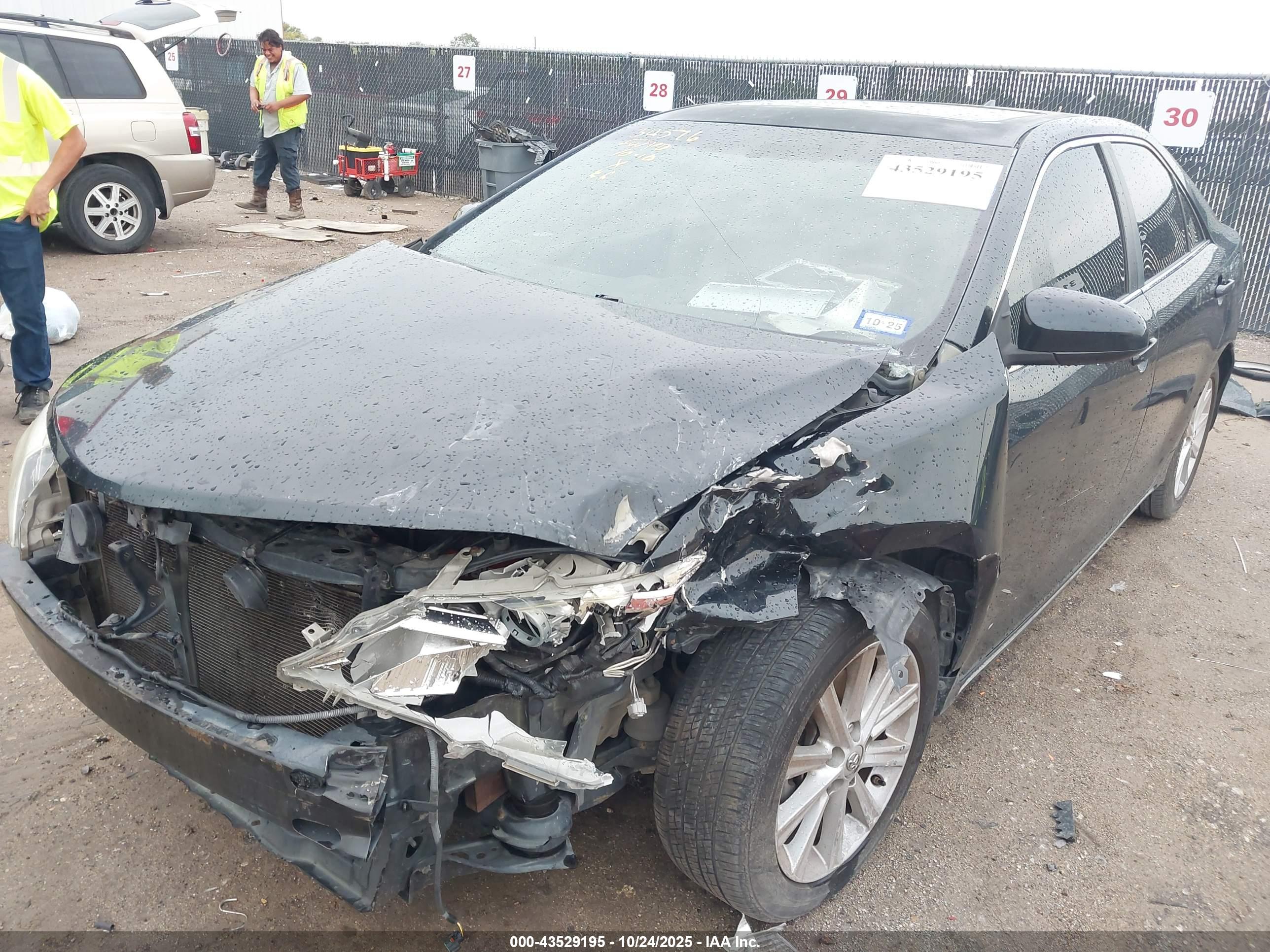 TOYOTA CAMRY image 6
