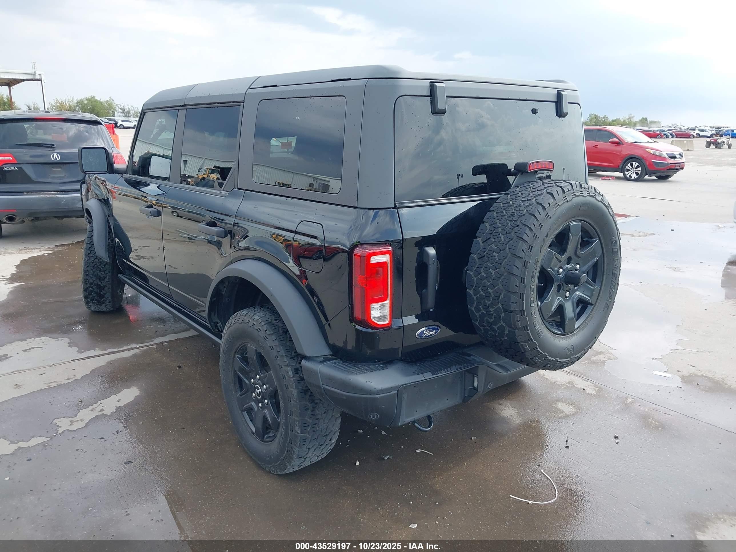 FORD BRONCO image 3