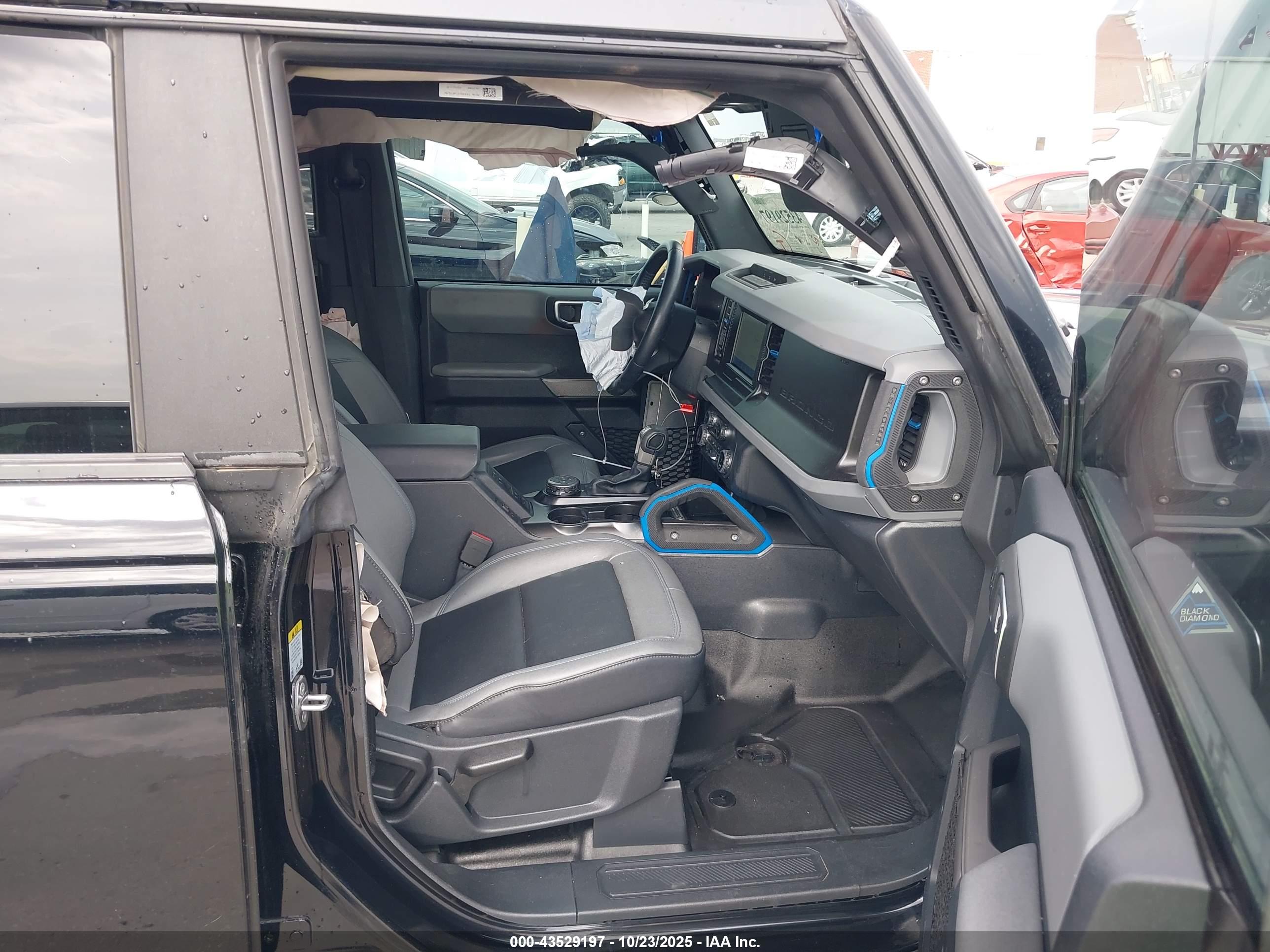 FORD BRONCO image 5