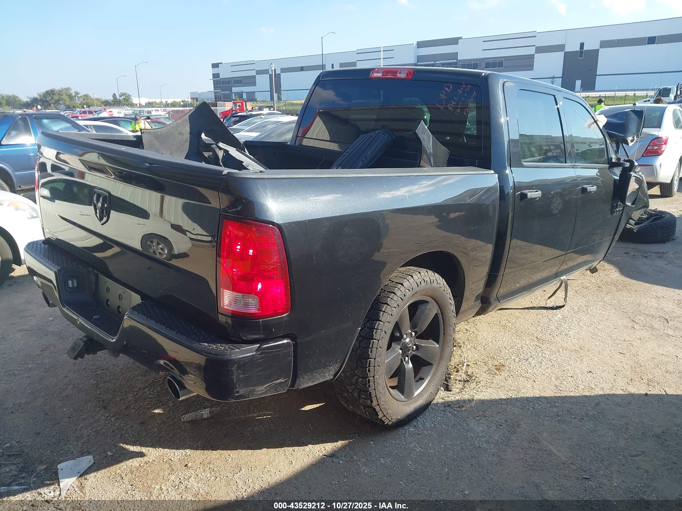 RAM 1500 image 4