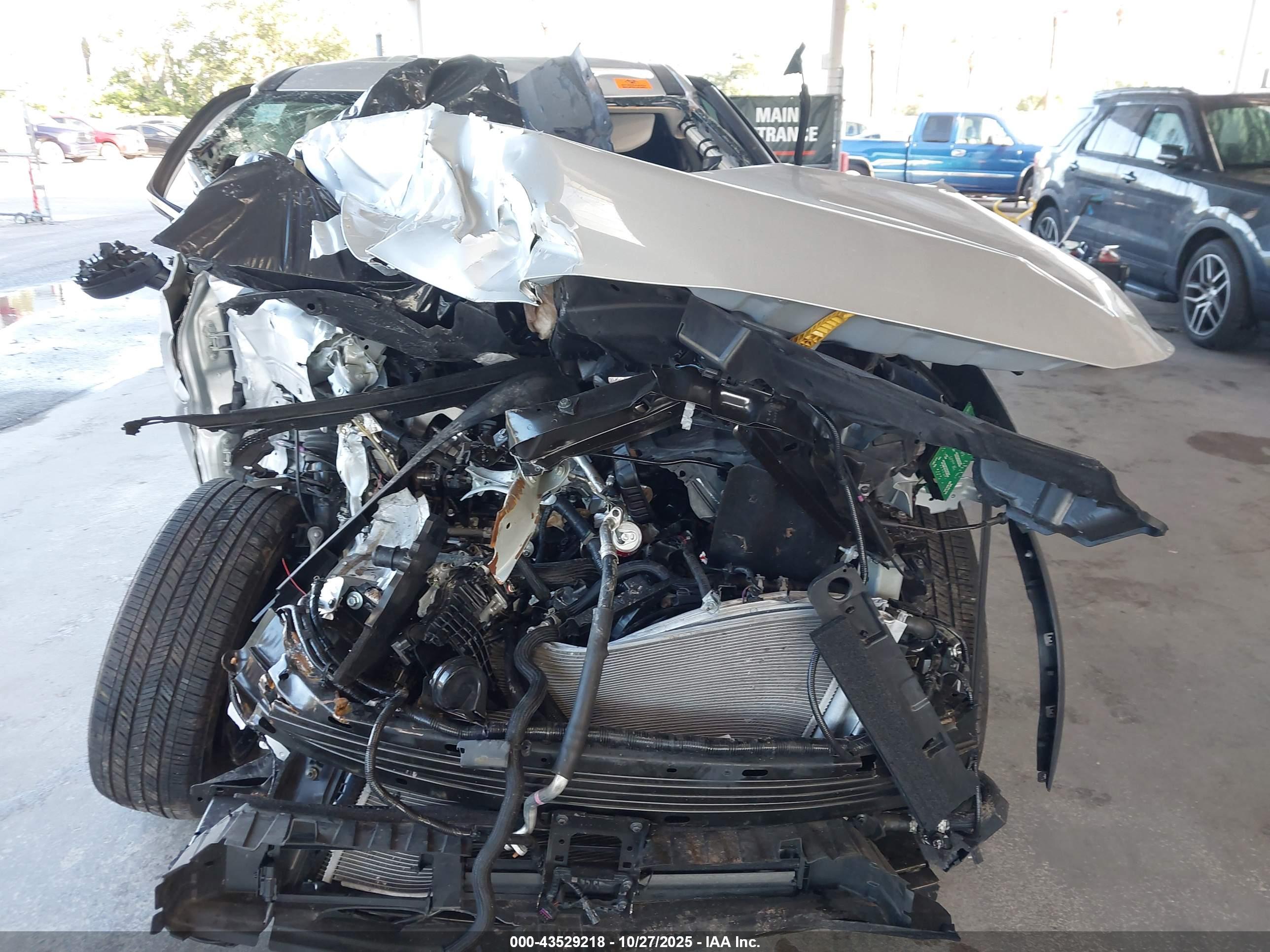 NISSAN ROGUE image 10