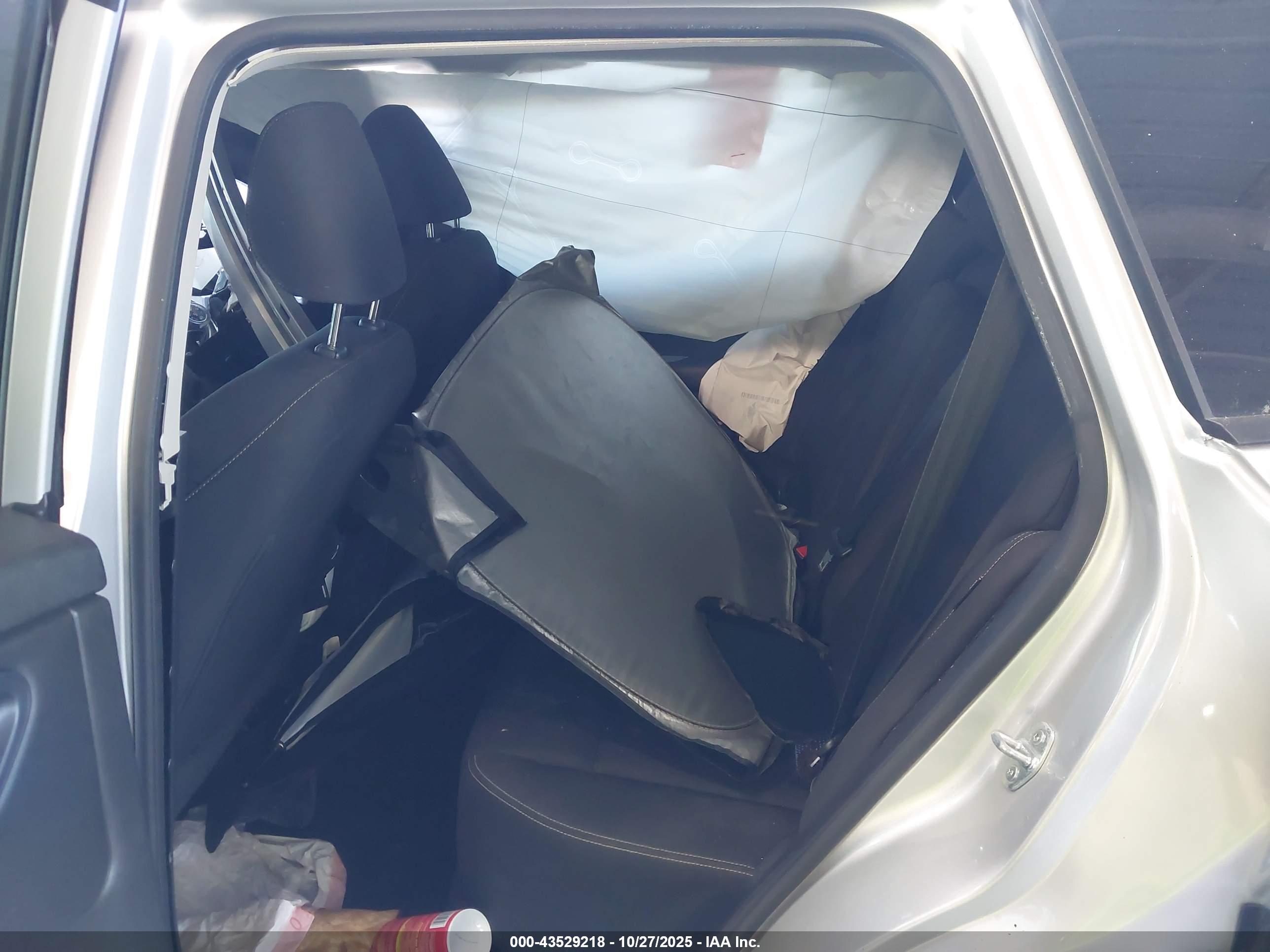 NISSAN ROGUE image 8