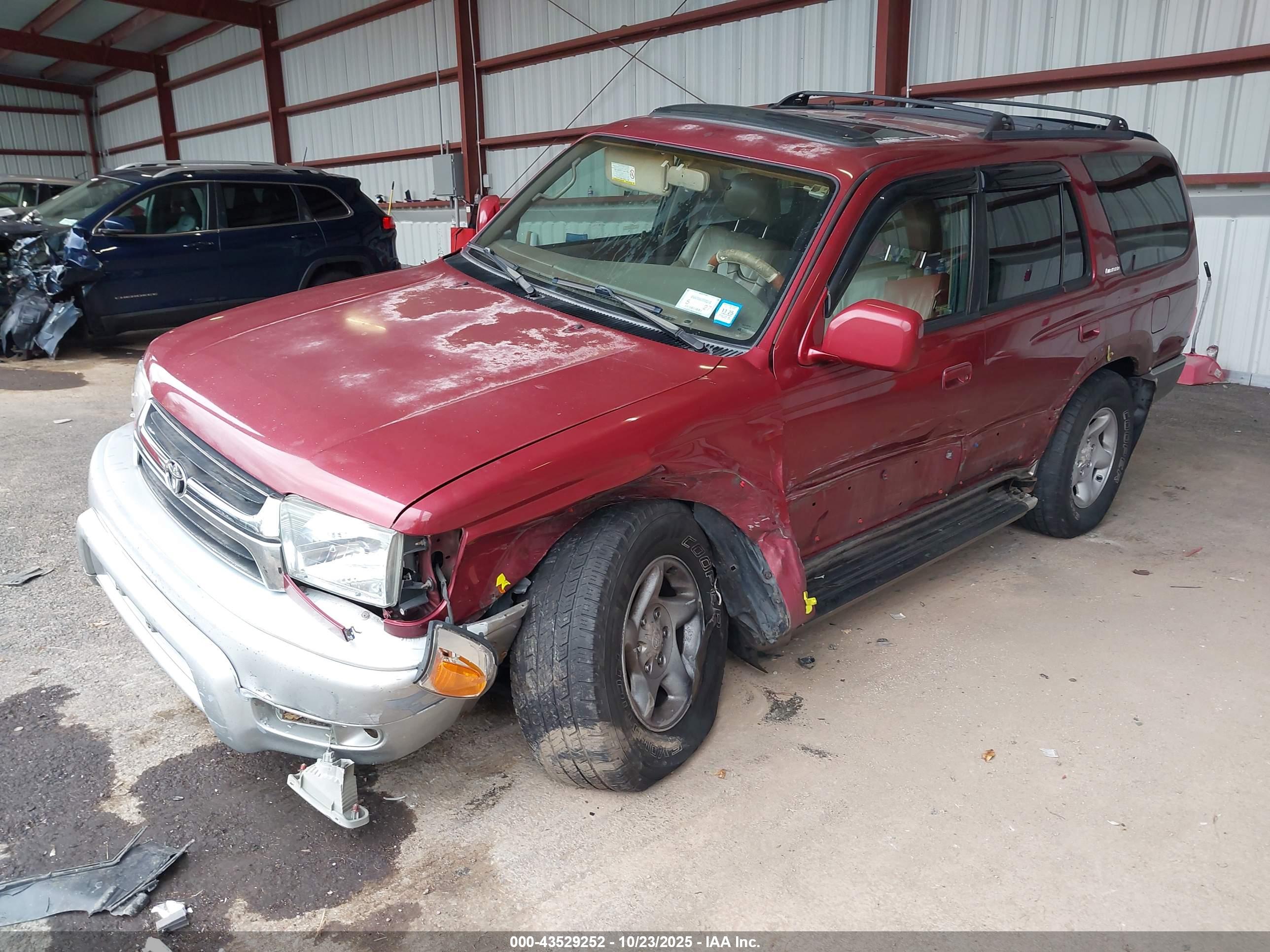 TOYOTA 4RUNNER image 2
