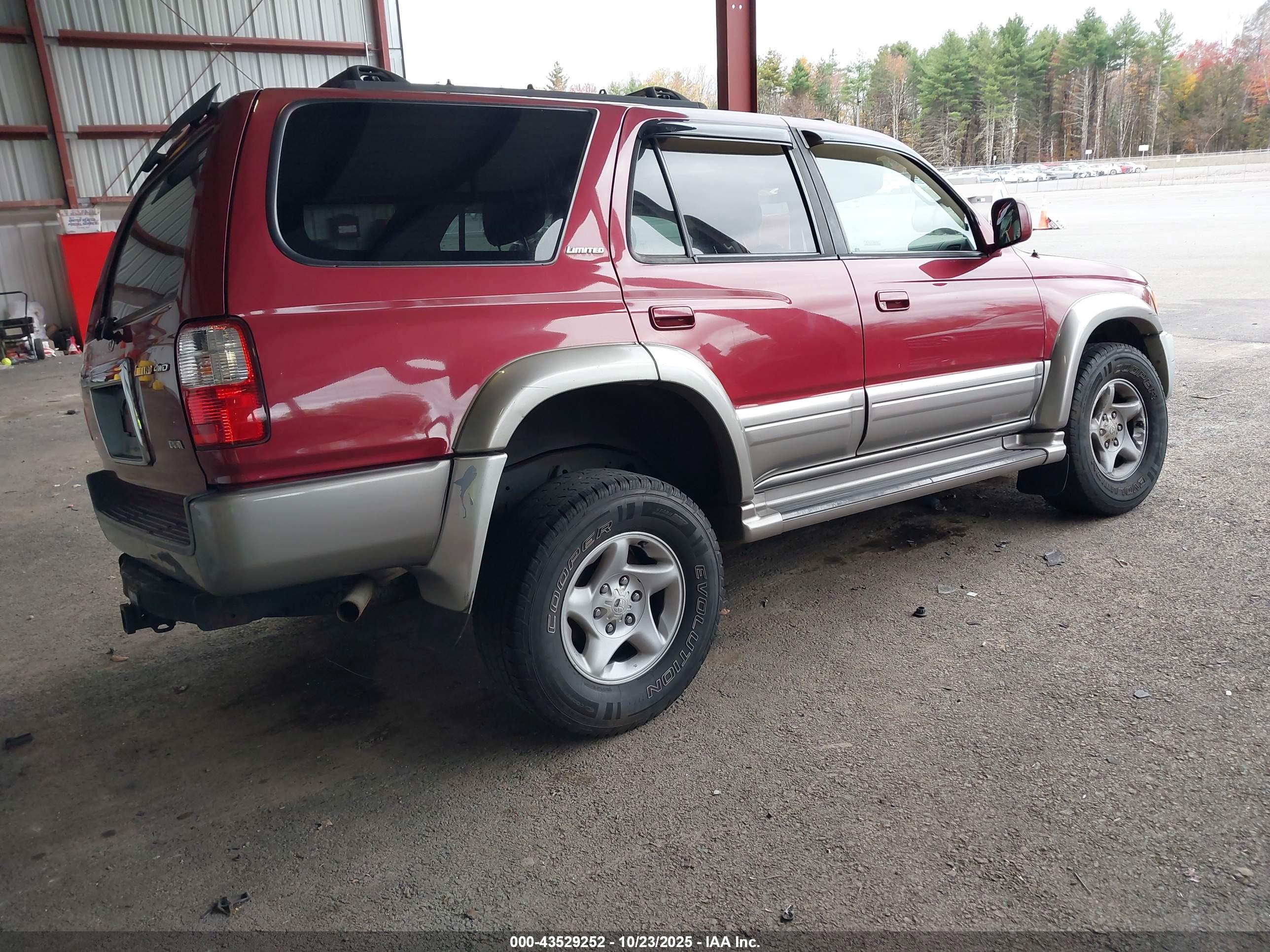 TOYOTA 4RUNNER image 4