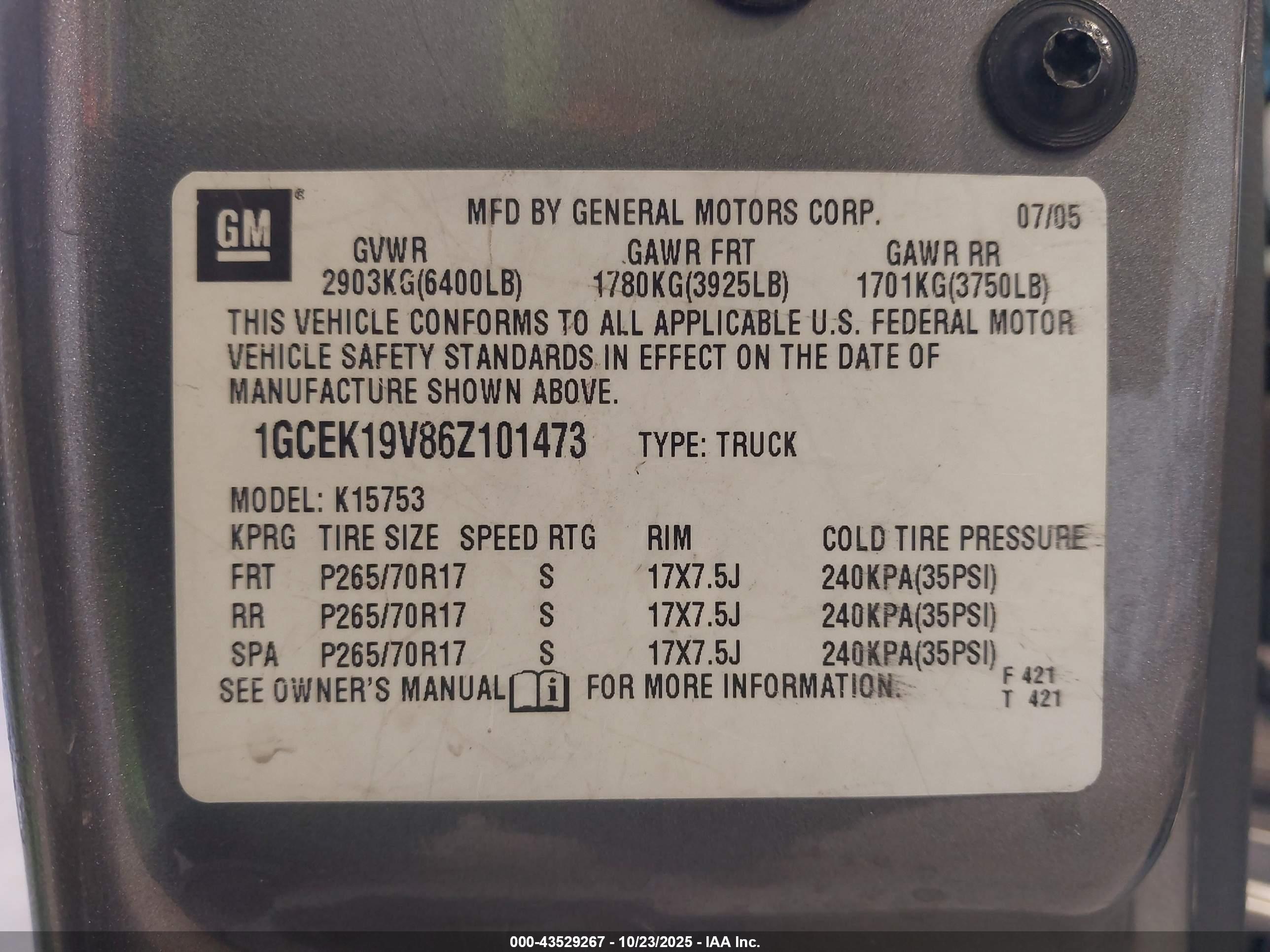 CHEVROLET SILVERADO image 9