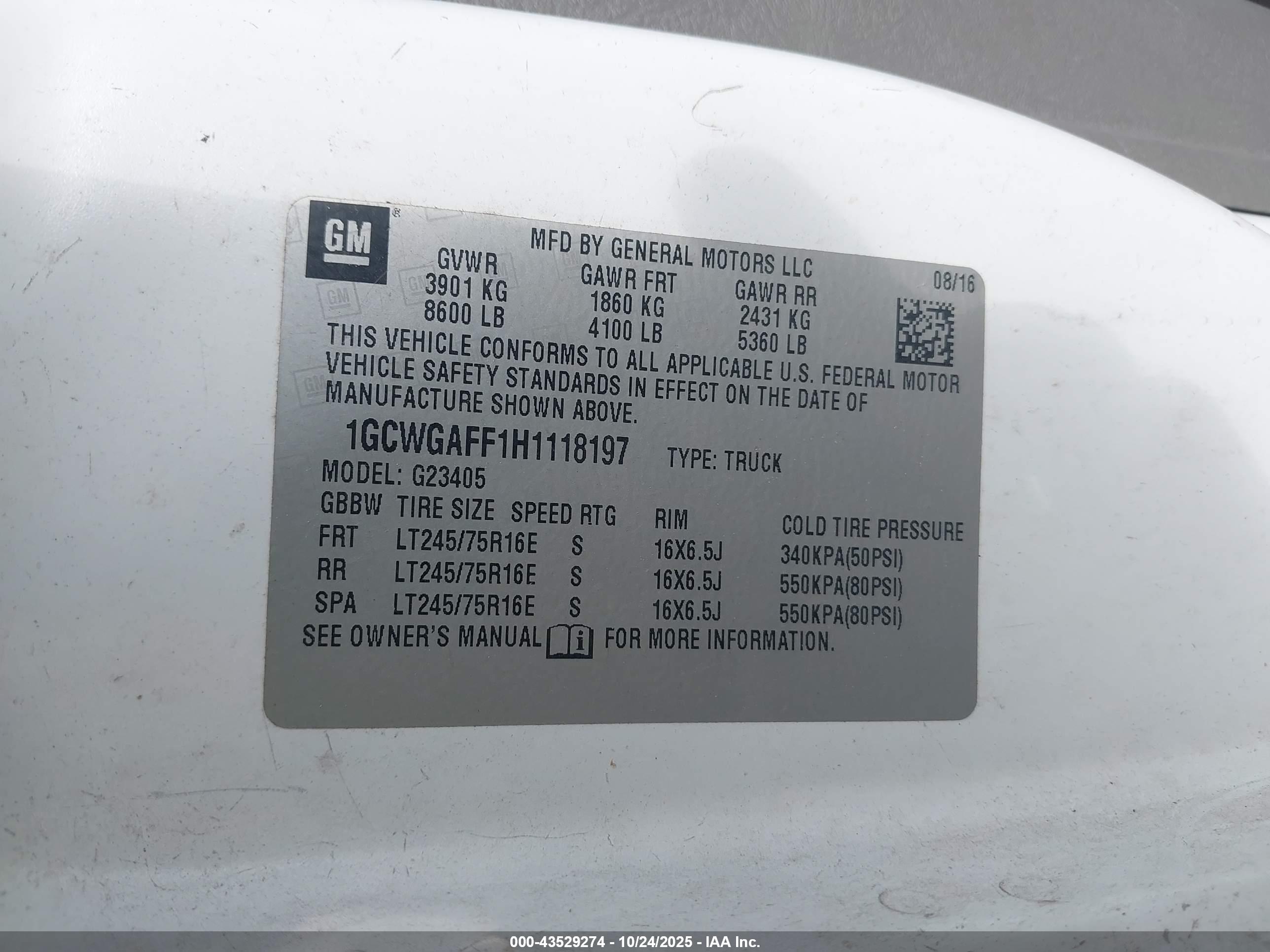 CHEVROLET EXPRESS image 9