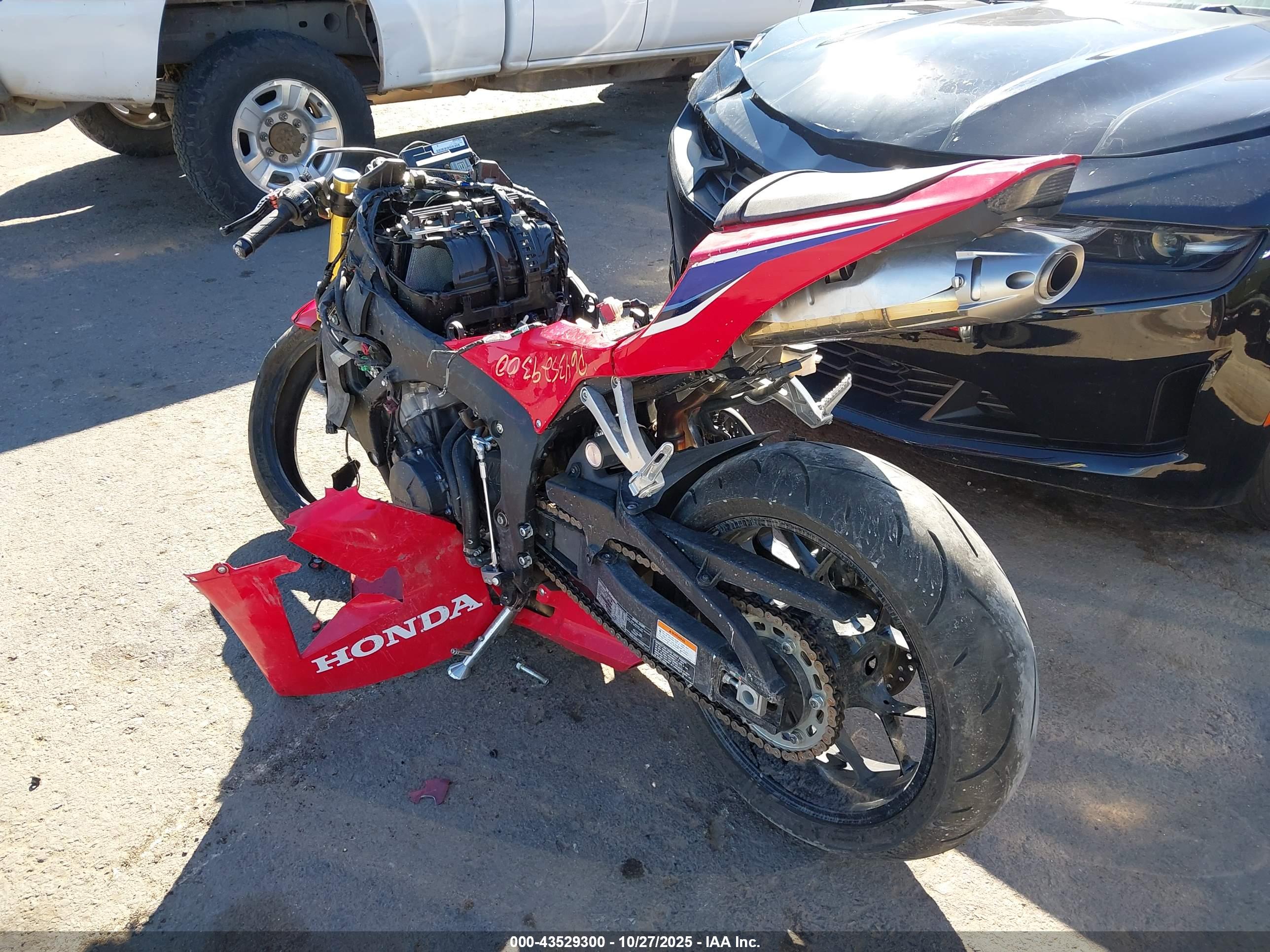 HONDA CBR600 image 3
