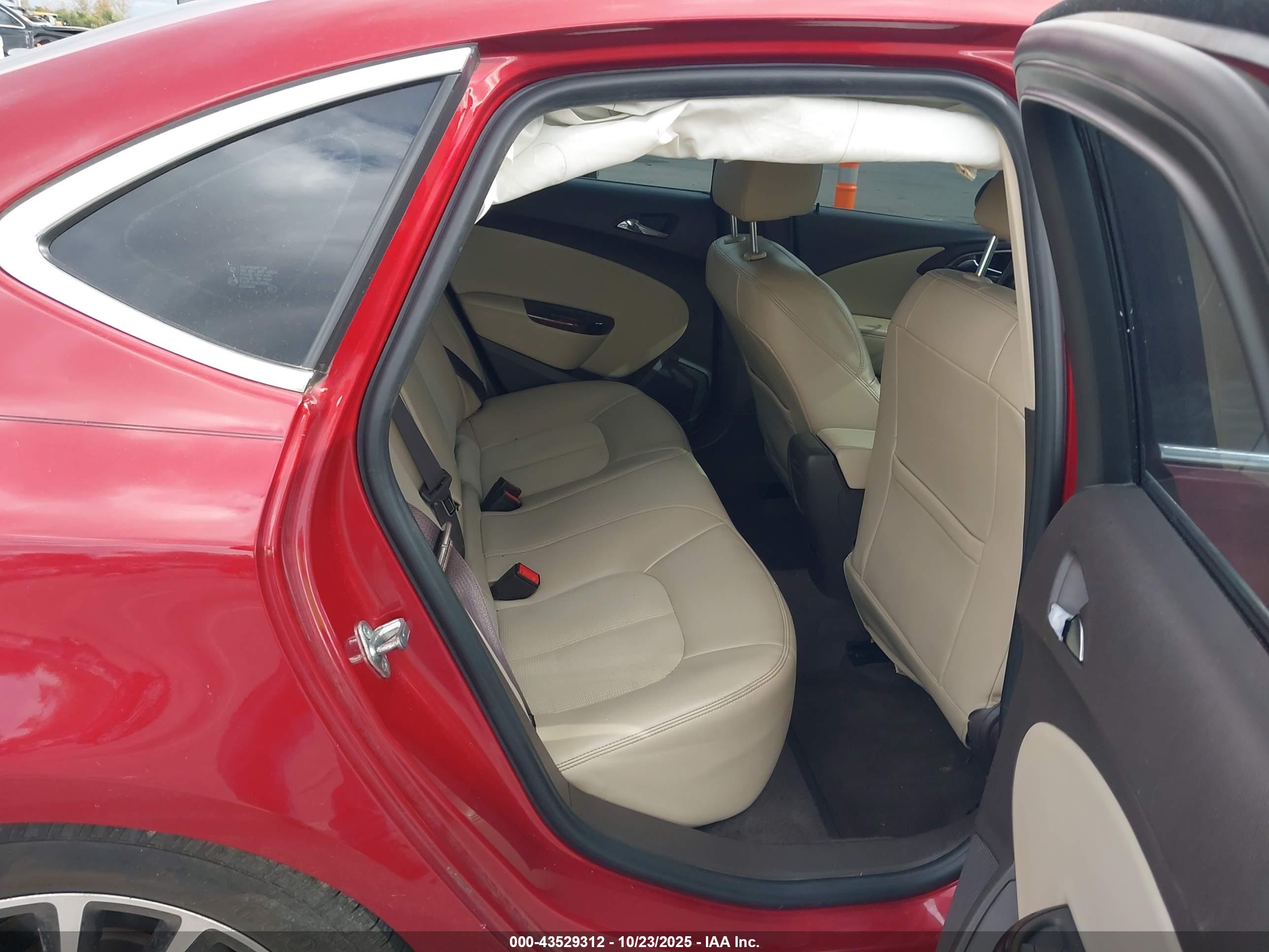 BUICK VERANO image 8