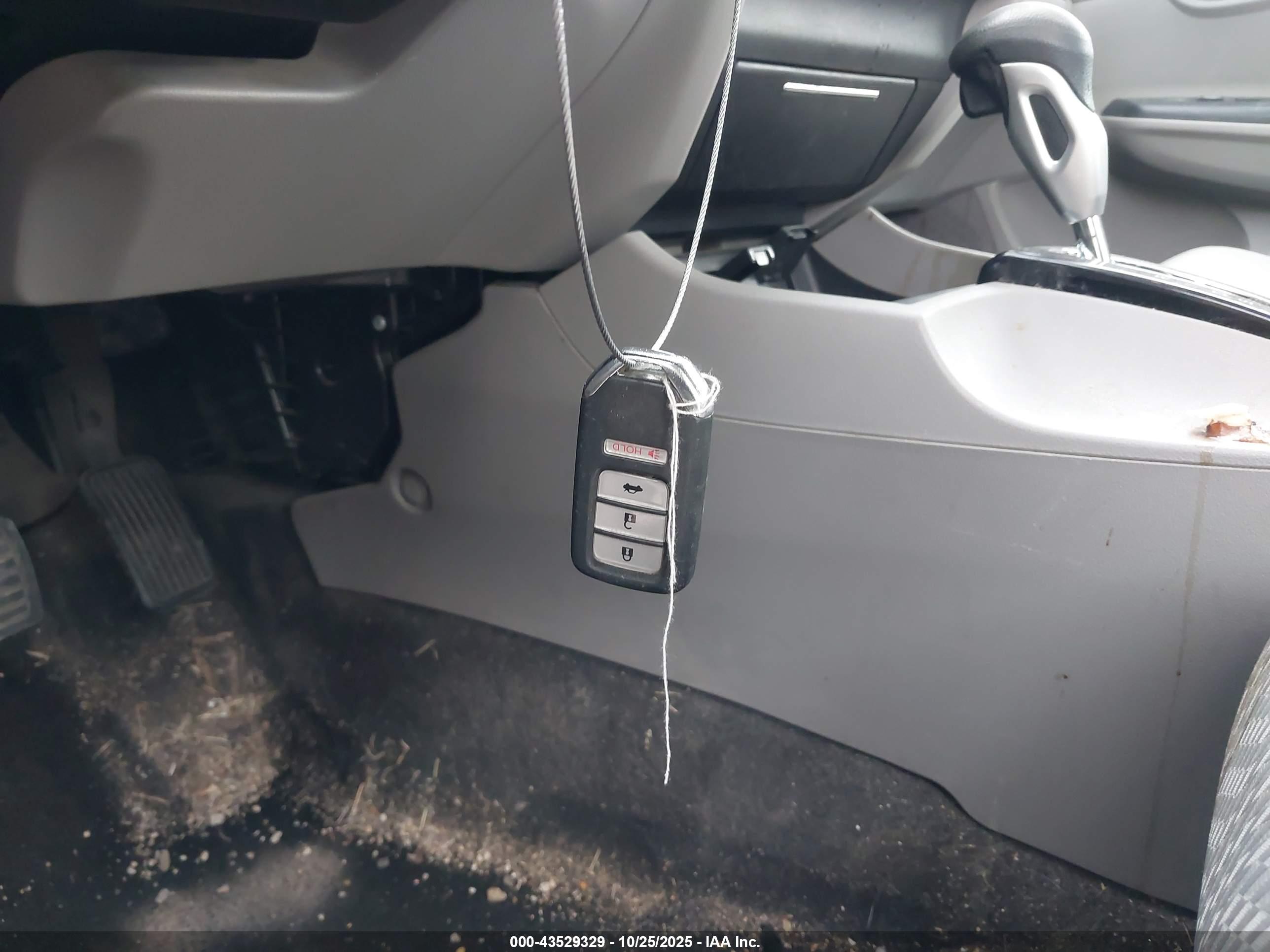 HONDA CIVIC image 11