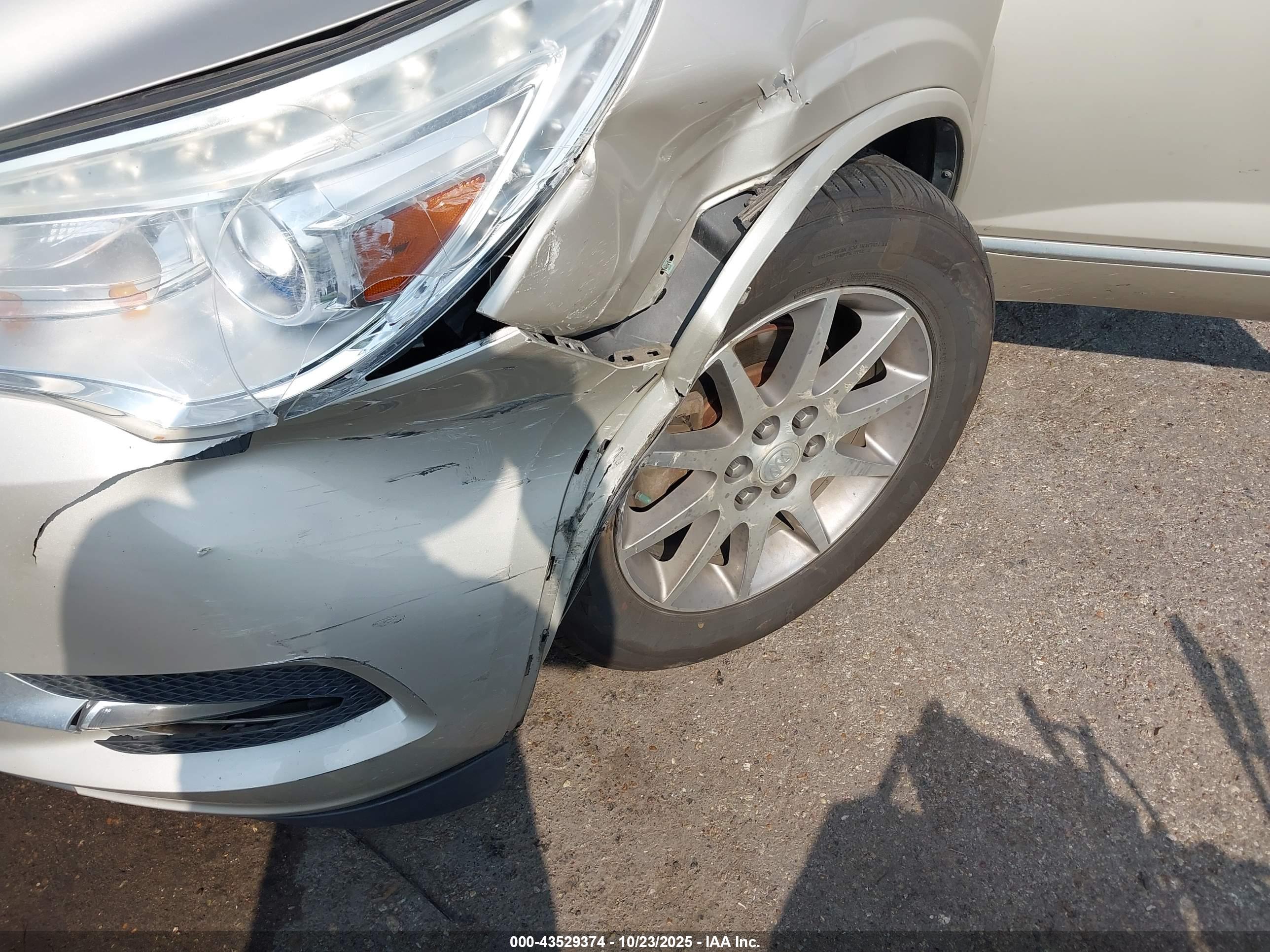 BUICK ENCLAVE image 6