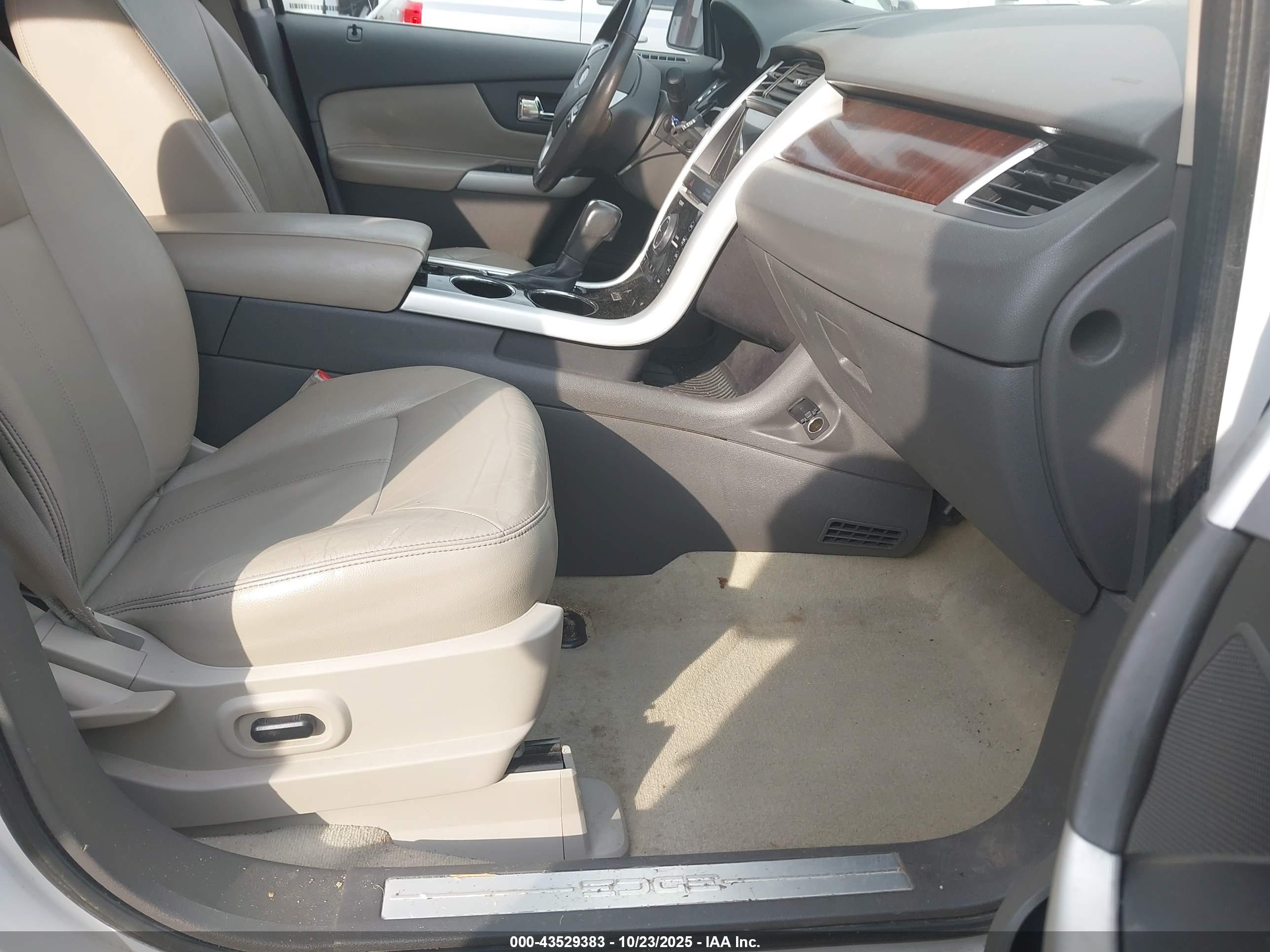 FORD EDGE image 5