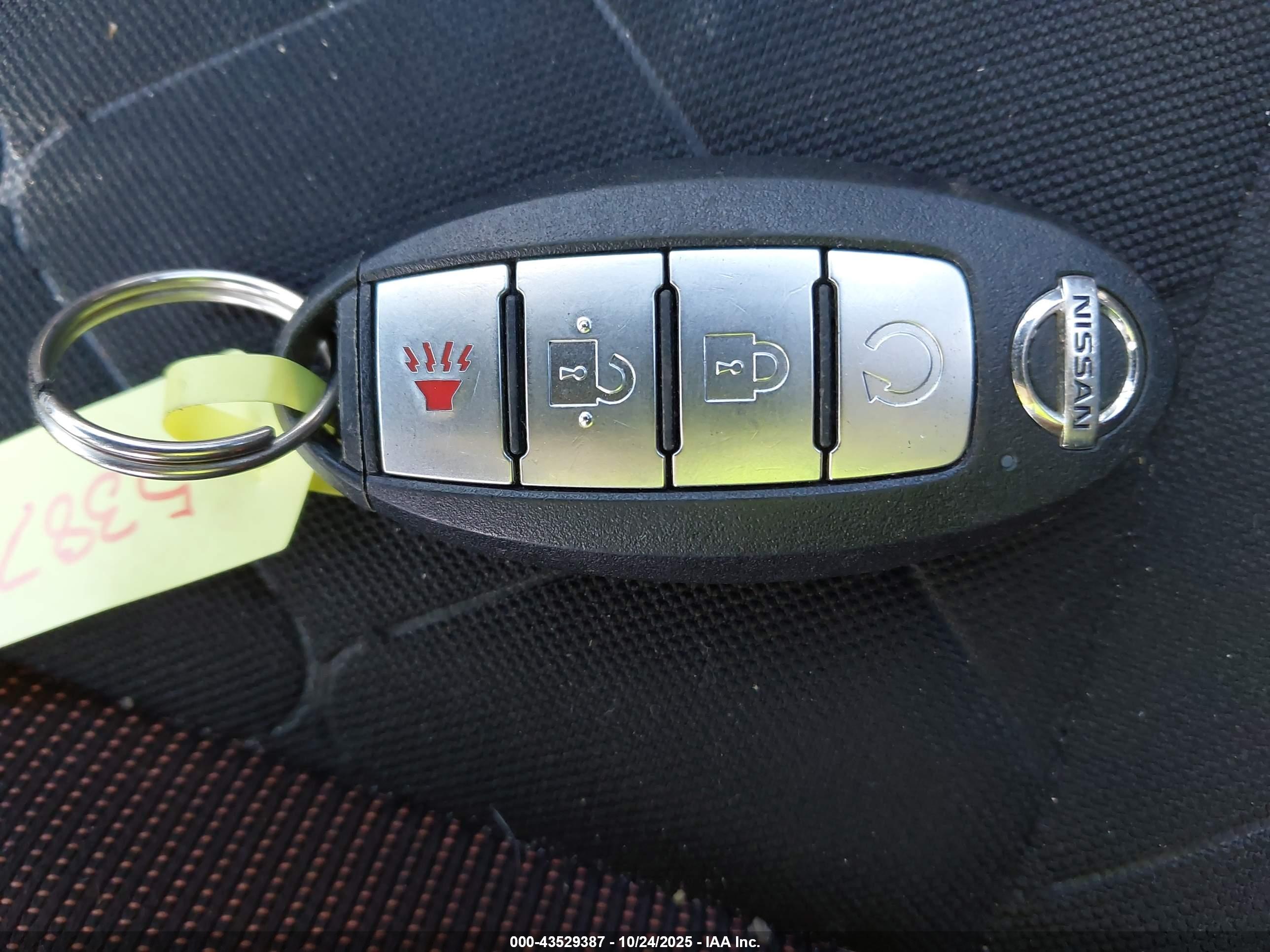 NISSAN KICKS image 11