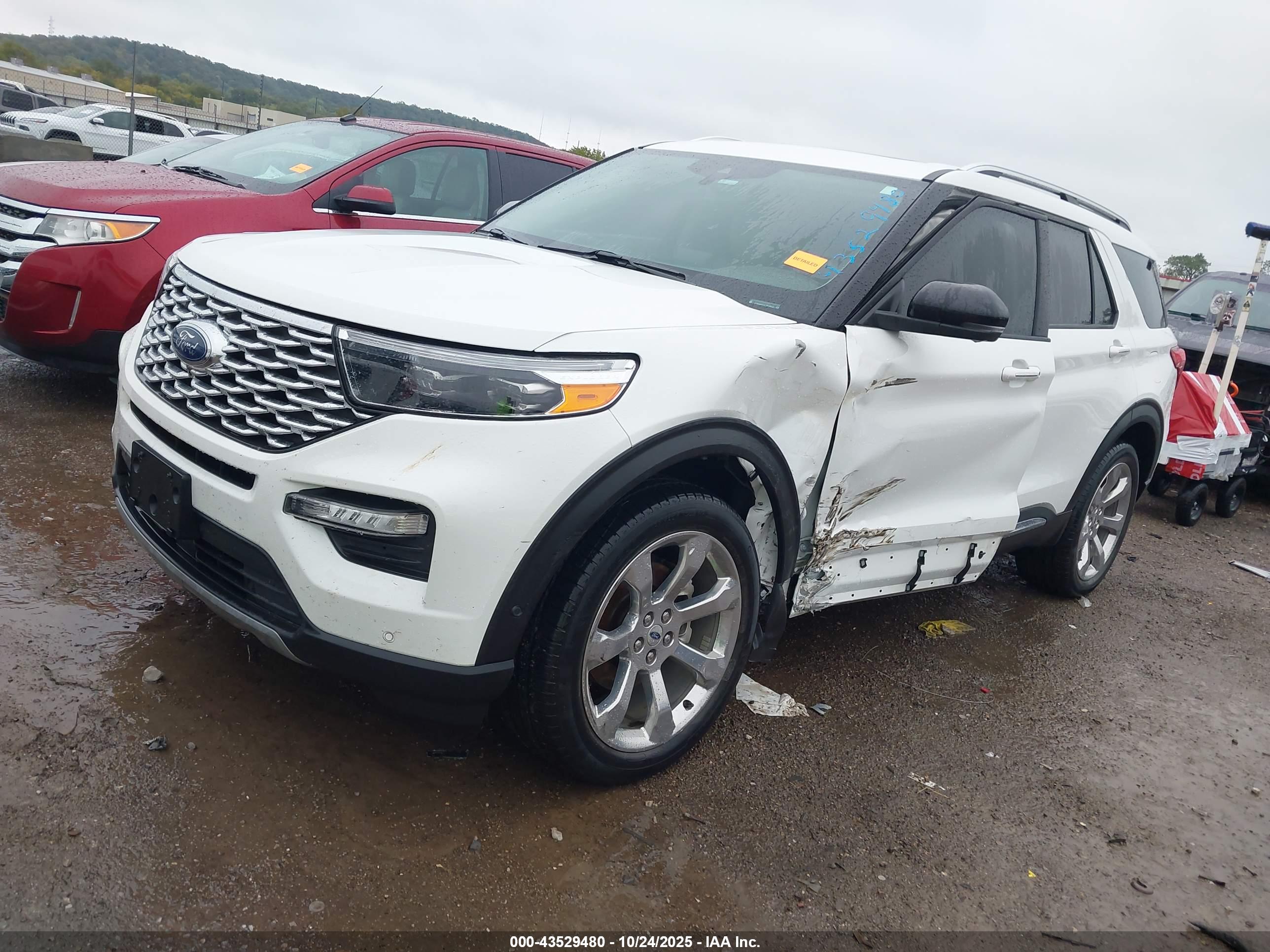 FORD EXPLORER image 2