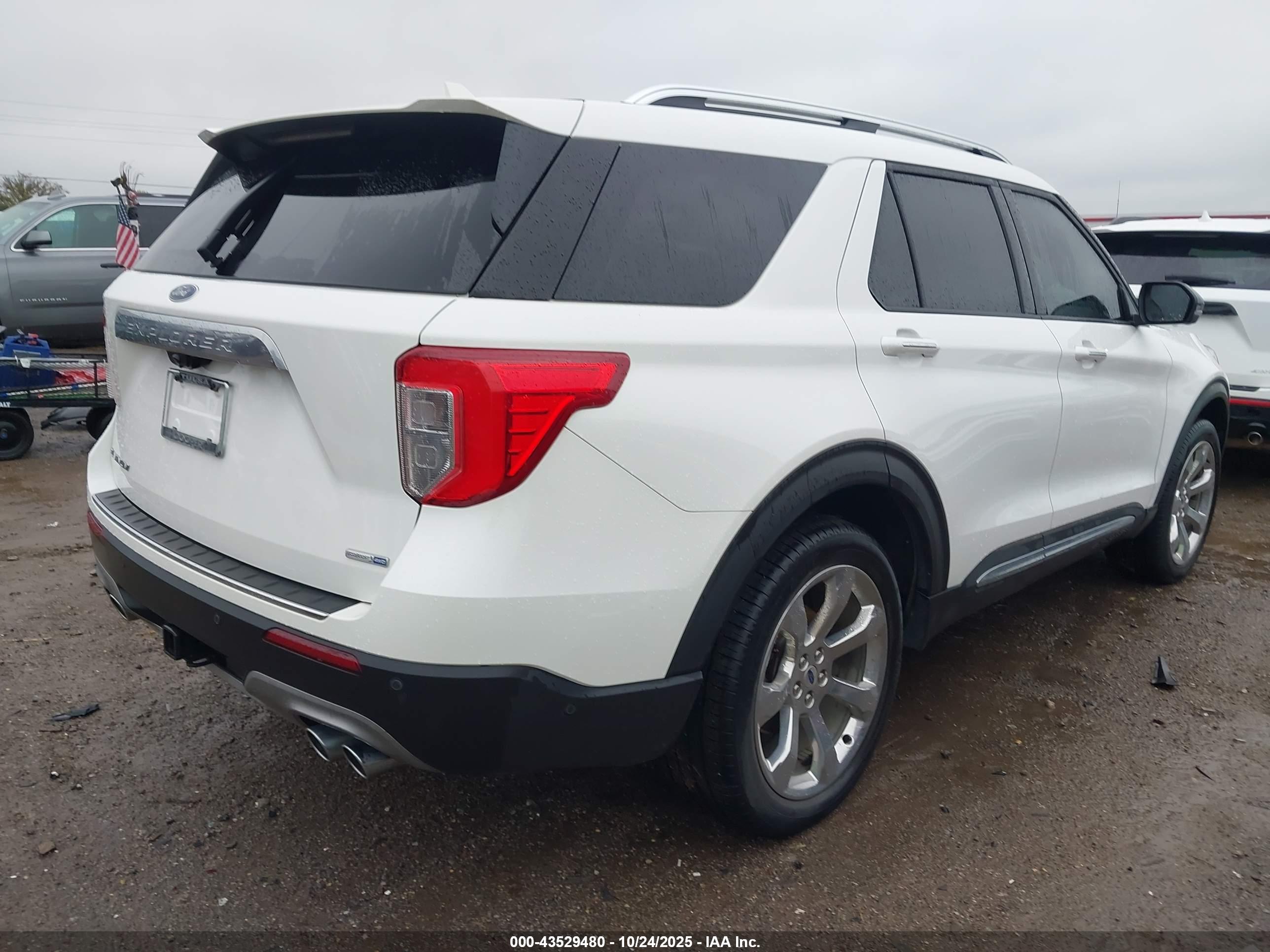 FORD EXPLORER image 4