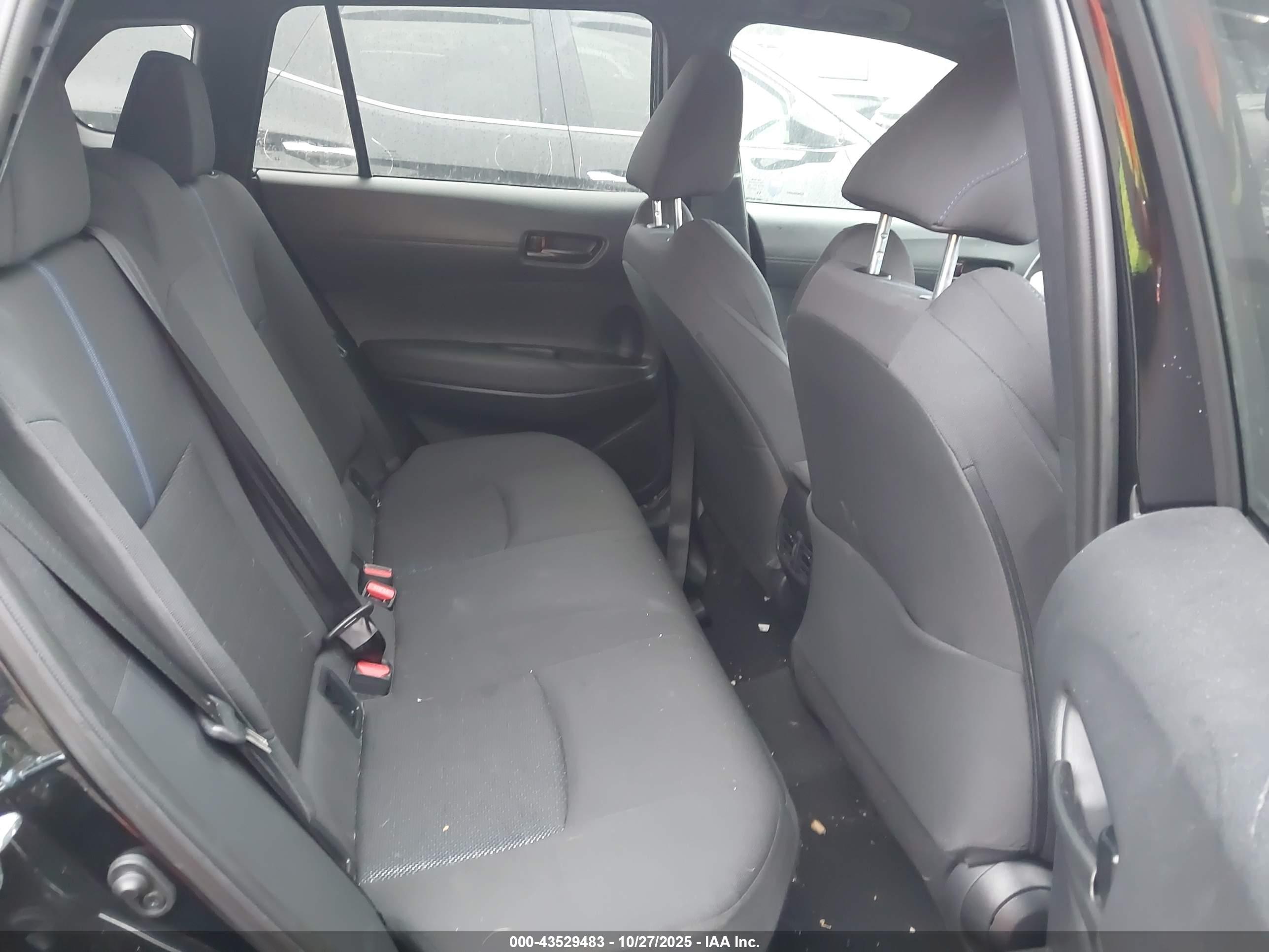 TOYOTA COROLLA image 8