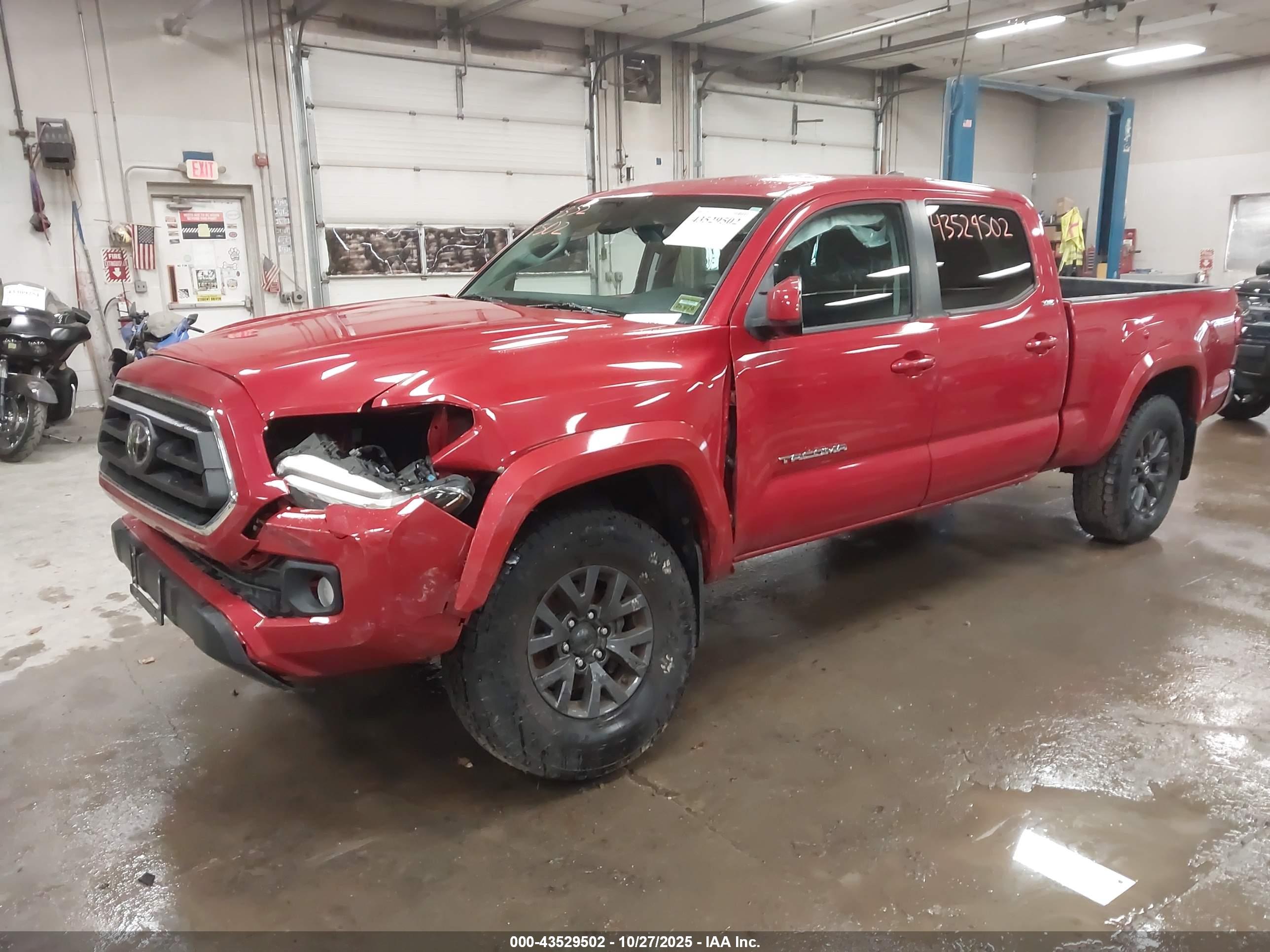 TOYOTA TACOMA image 2