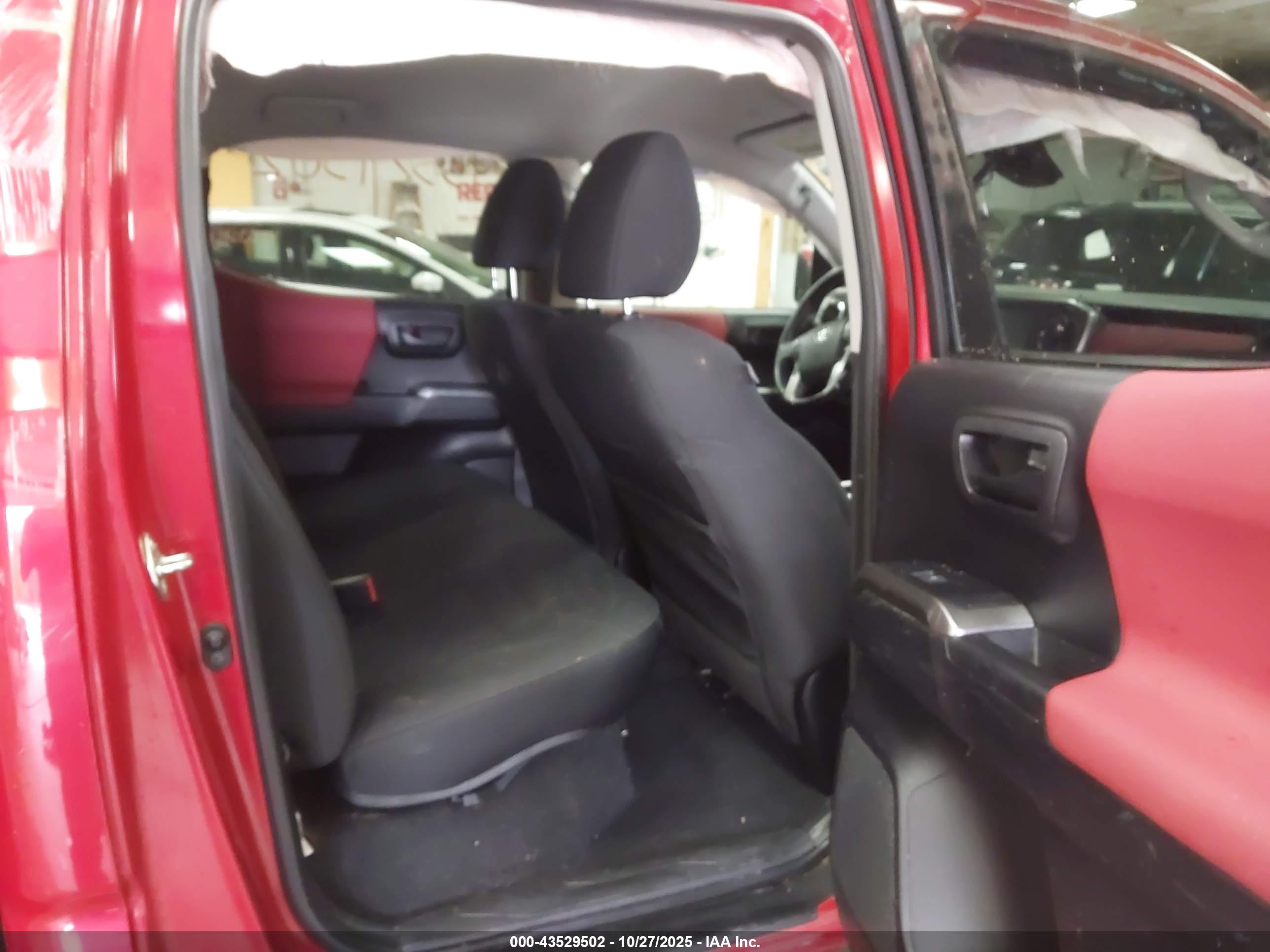 TOYOTA TACOMA image 8
