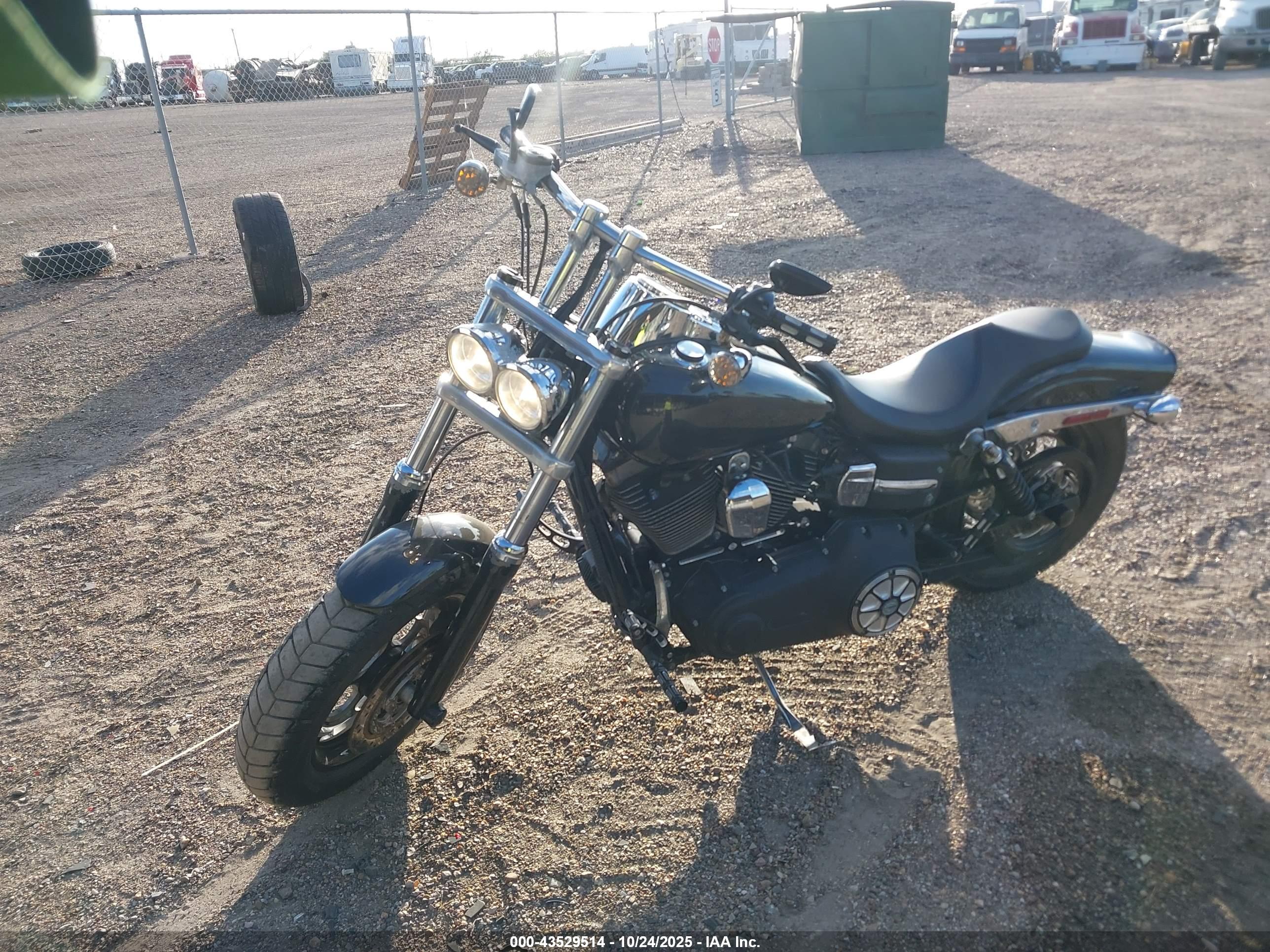 HARLEY-DAVIDSON FXDF image 2