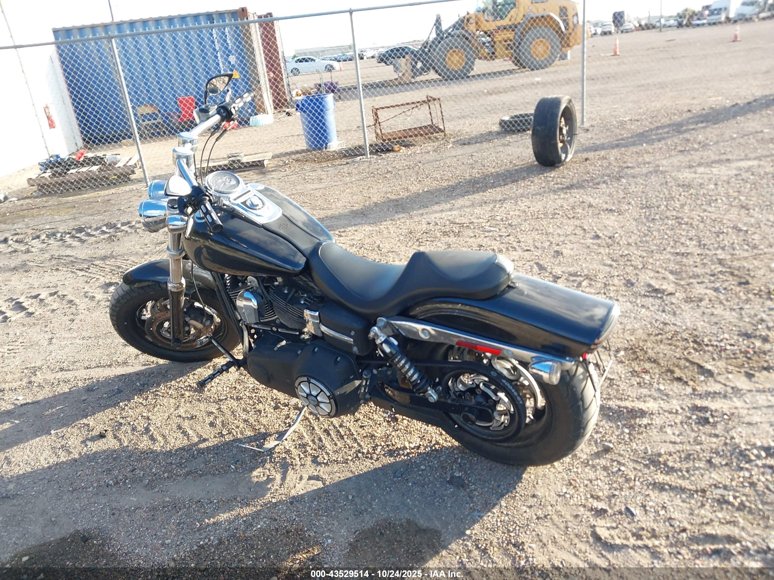 HARLEY-DAVIDSON FXDF image 3